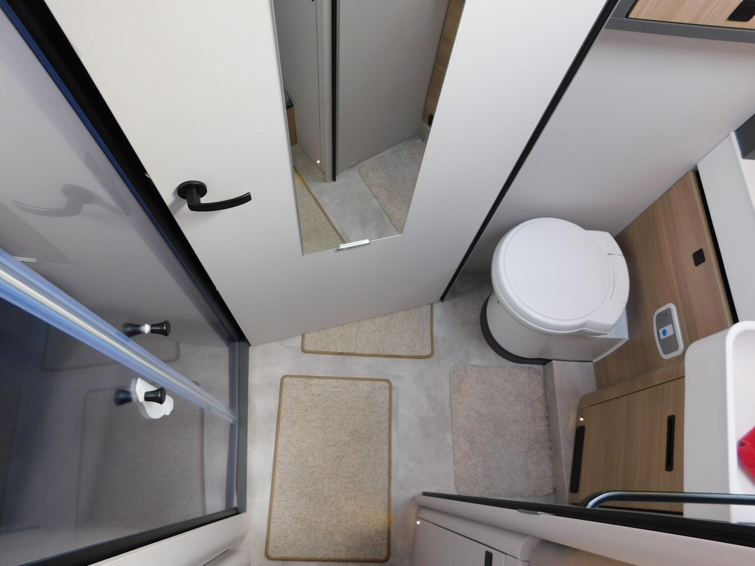 Hymer B-Klasse MC T 680 ALDE, Kompressor-Kühlschrank - Bild 20