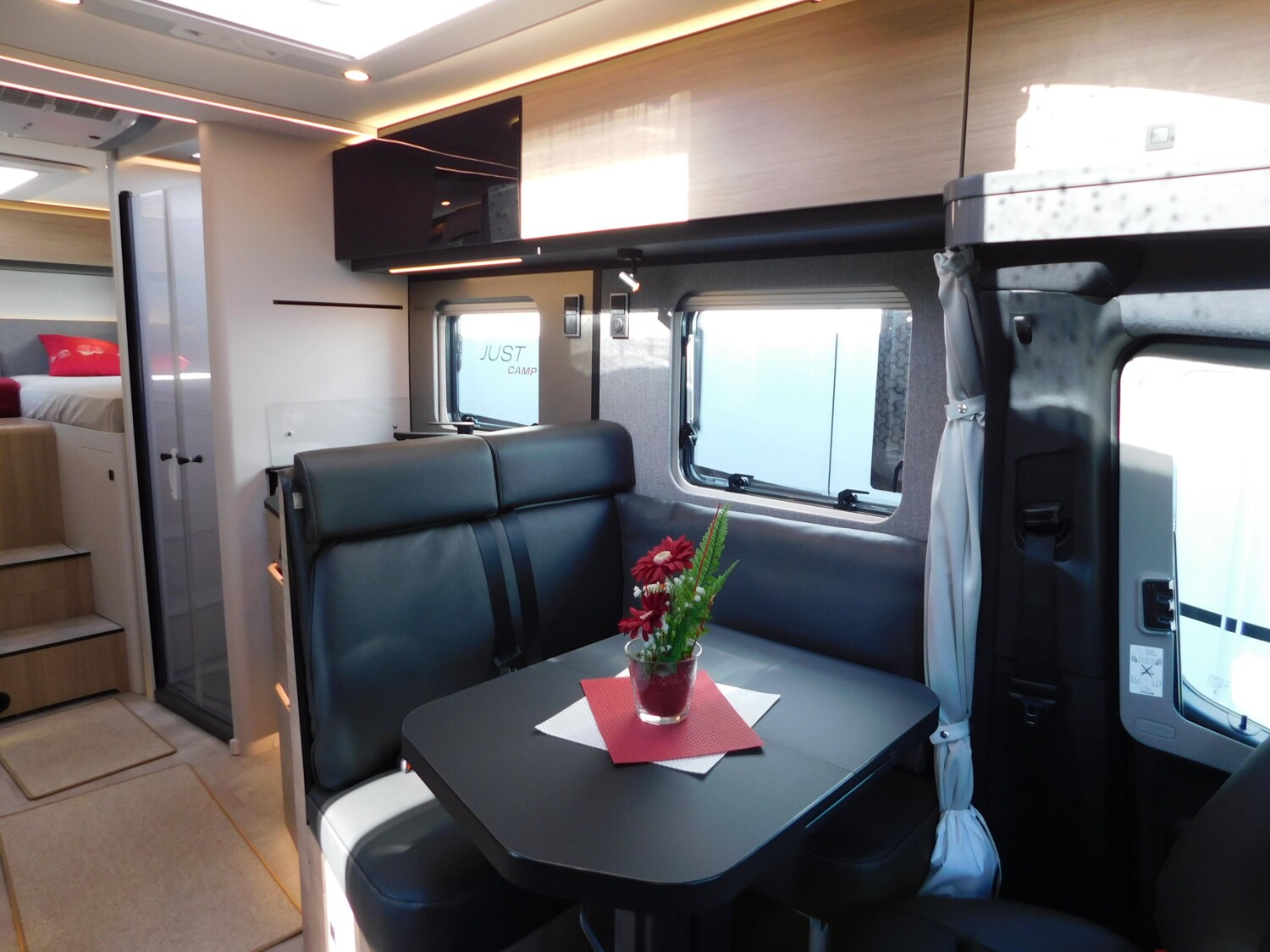 Hymer B-Klasse MC T 680 ALDE, Kompressor-Kühlschrank - Bild 9