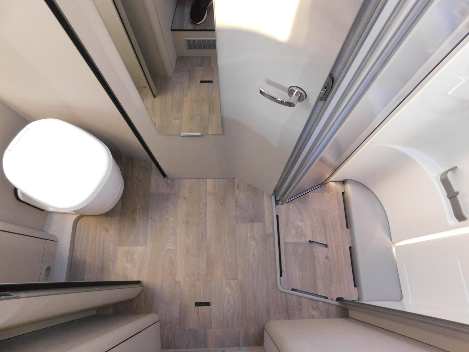 Hymer Tramp S 685 HY4,Klima,Luftfeder,Lithium,Solar - Bild 17