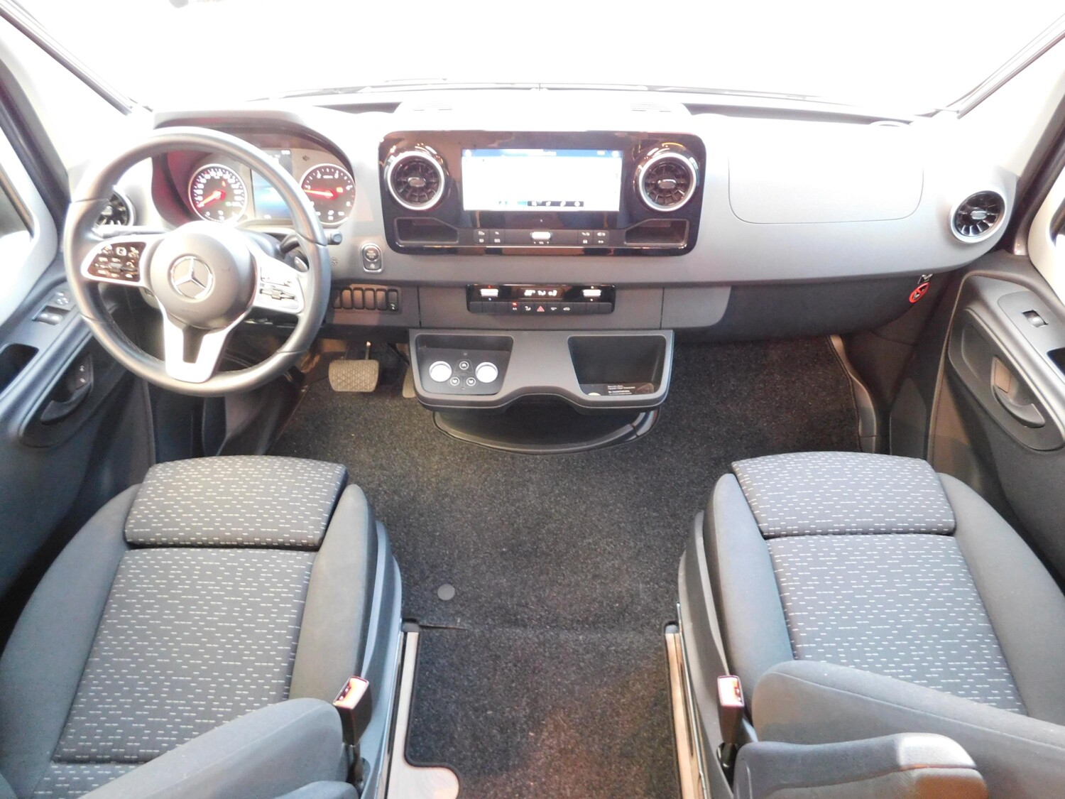 Hymer Tramp S 685 HY4,Klima,Luftfeder,Lithium,Solar - Bild 6