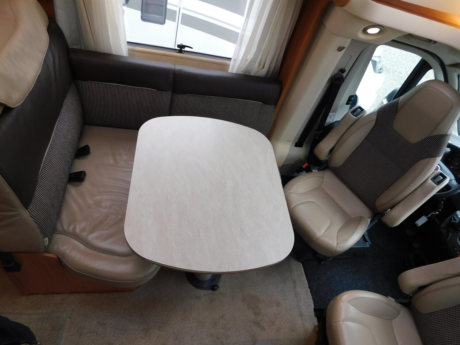 Hymer Tramp SL 704 HY4,Solar,Wechselrichter,Klima,AHK - Hymer Reisemobil 2017 - Bild 12 Hymer Tramp SL 704 HY4,Solar,Wechselrichter,Klima,AHK - Bild 12