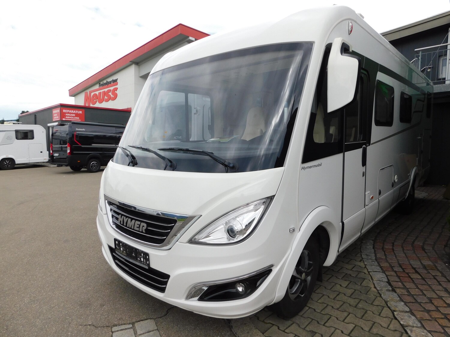 Hymer B-Klasse SL 704 600Ah Lithium, Hubstützen, ALDE