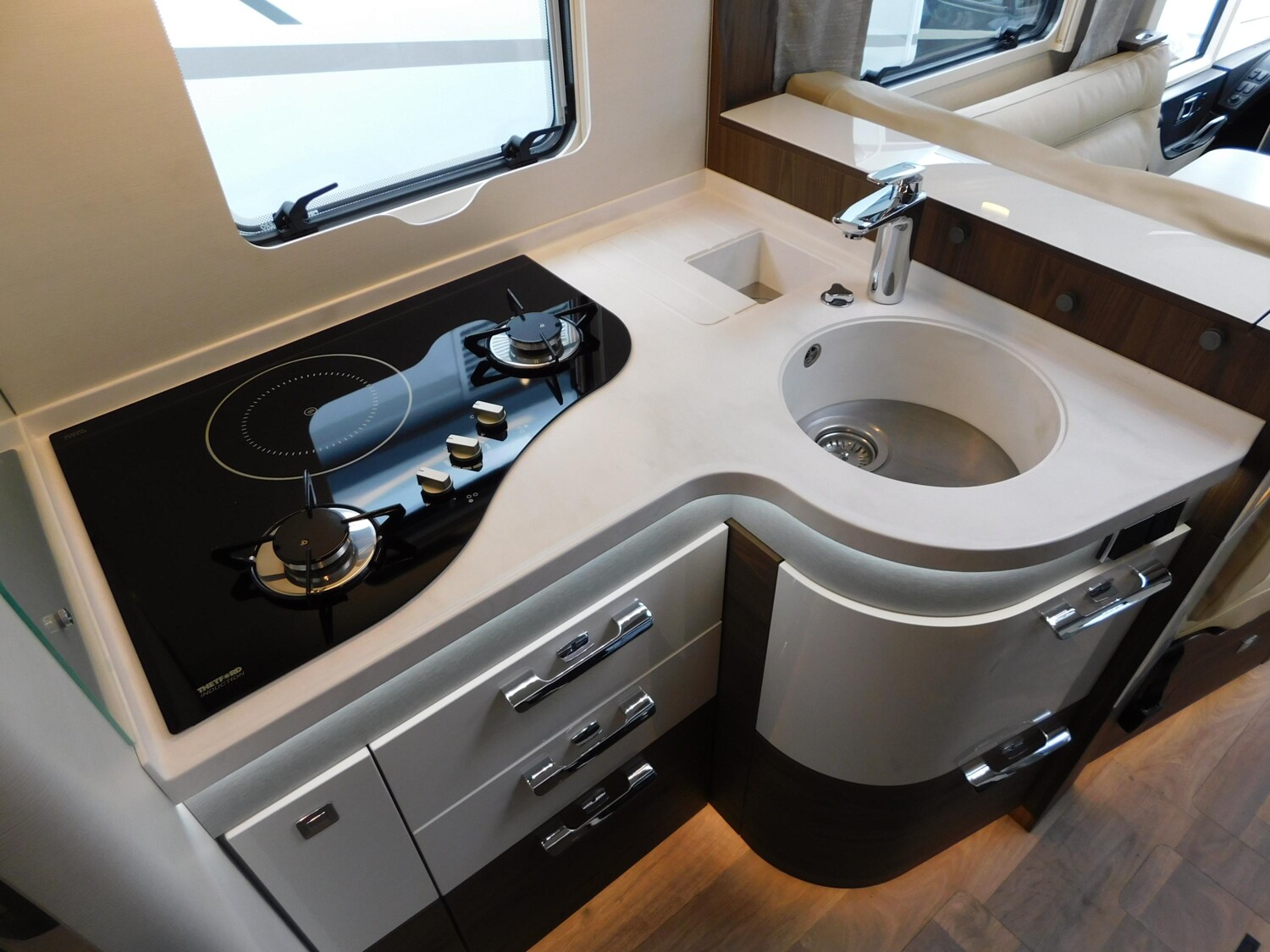 Hymer B-Klasse ML I 780 Hydraulikstützen, 2xTV, Solar - Bild 11