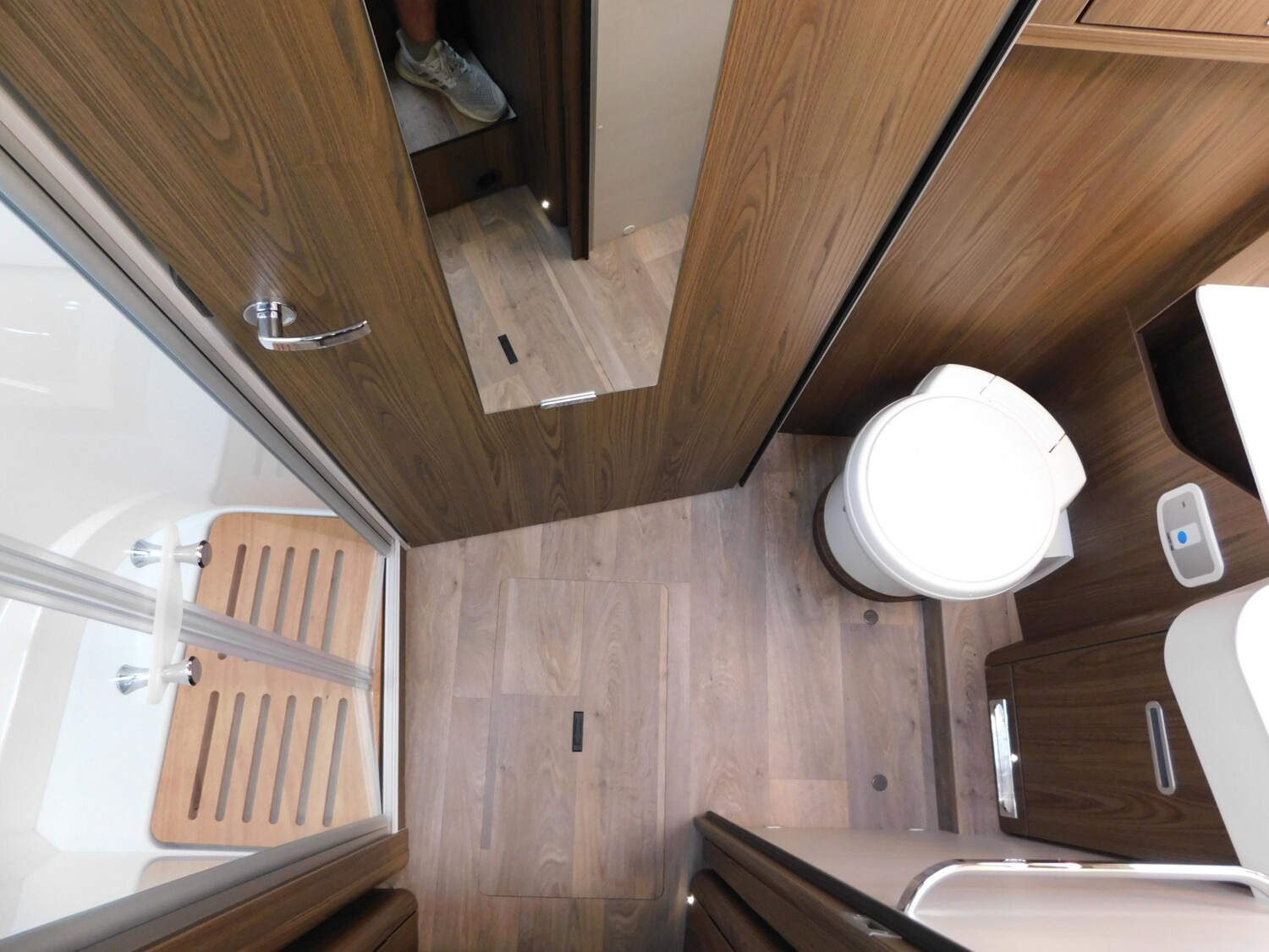 Hymer B-Klasse ML I 780 Hydraulikstützen, 2xTV, Solar - Bild 16