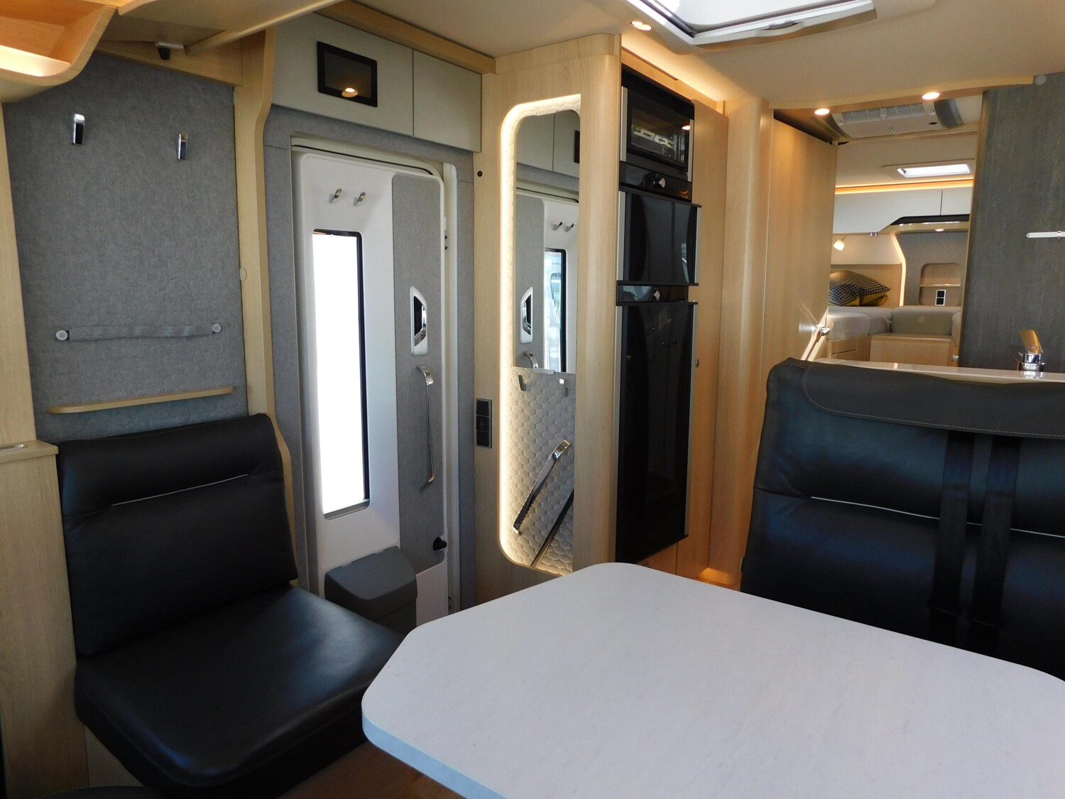 Hymer B-Klasse ML I 780 Voll-Luftfeder+Hubstützen+2xTV - Bild 13