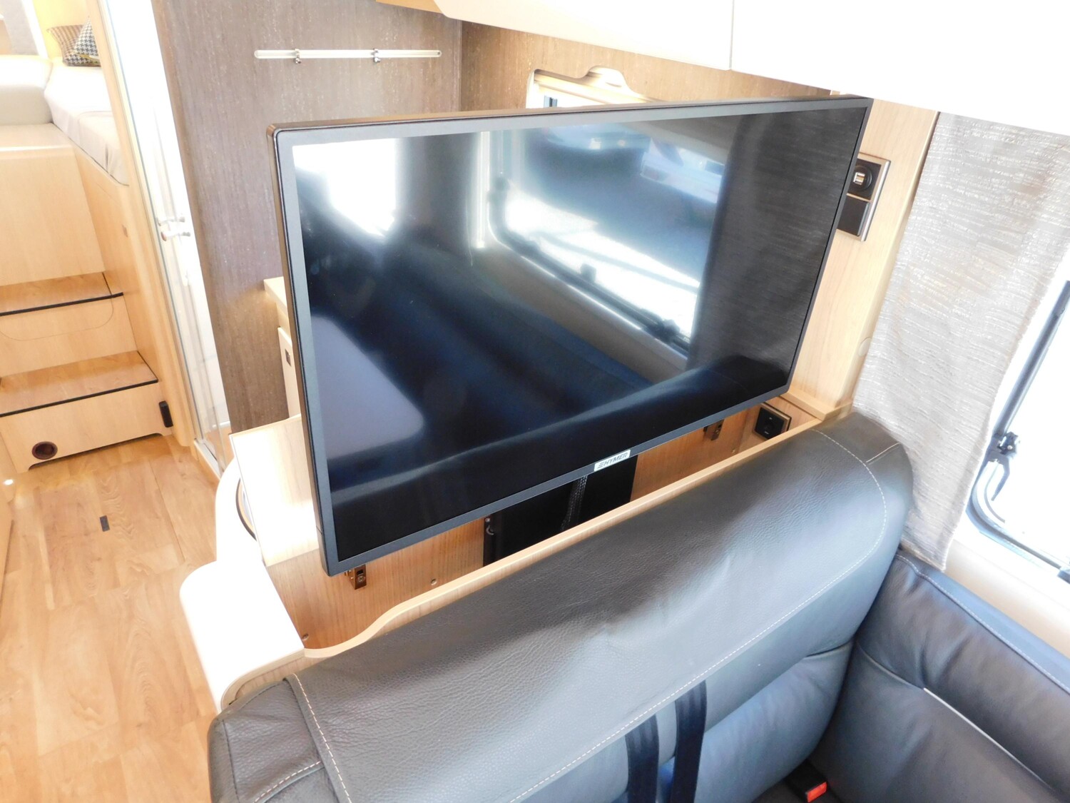 Hymer B-Klasse ML I 780 Voll-Luftfeder+Hubstützen+2xTV - Bild 18
