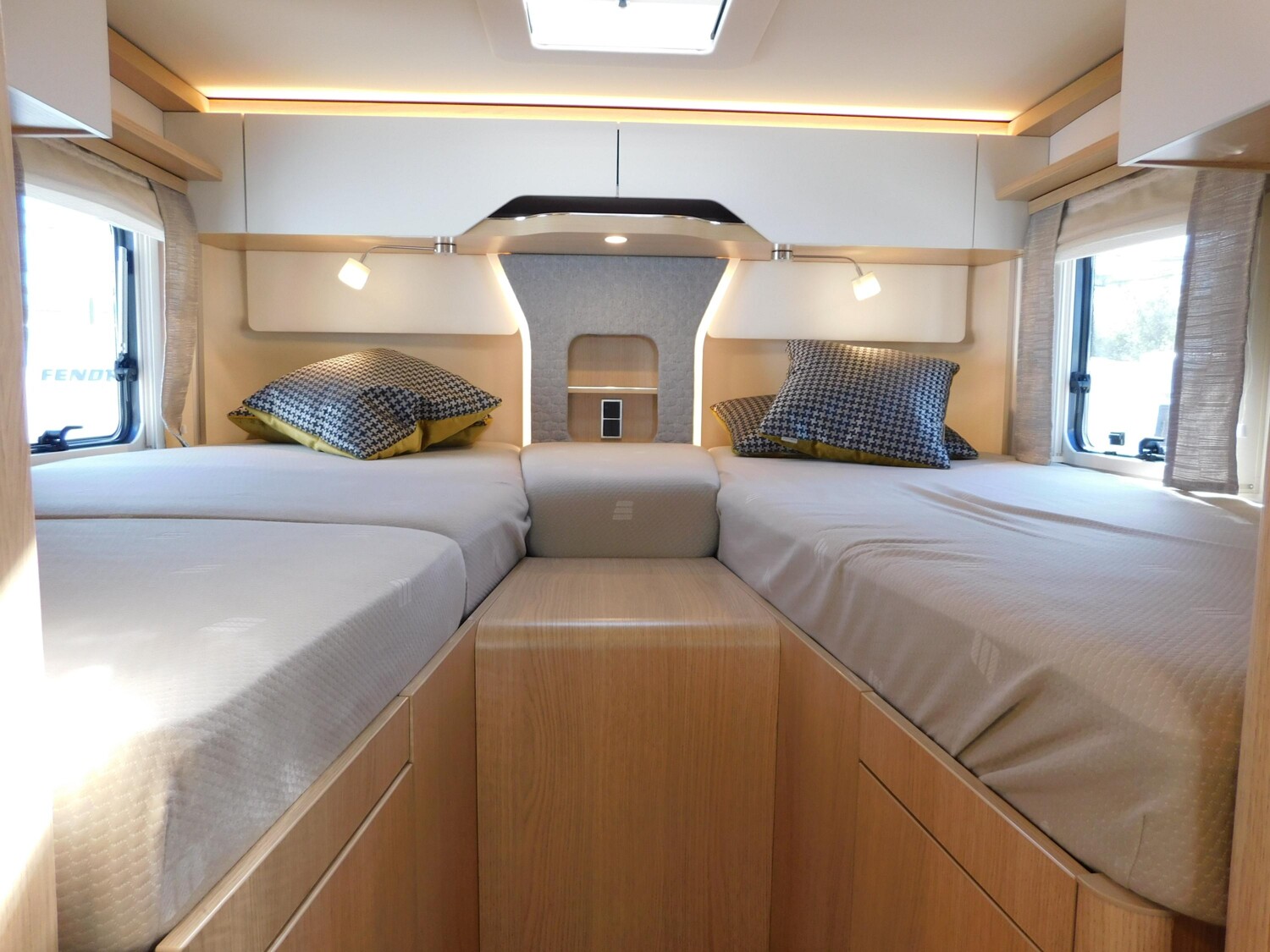 Hymer B-Klasse ML I 780 Voll-Luftfeder+Hubstützen+2xTV - Bild 20