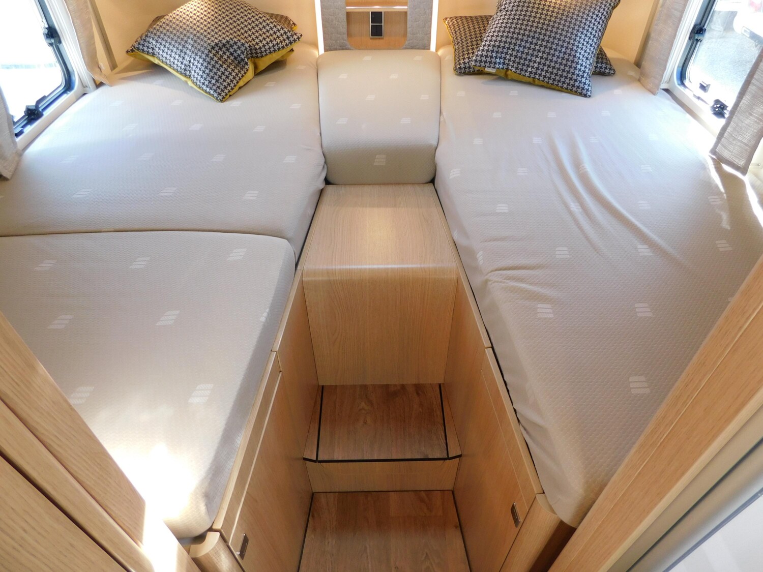 Hymer B-Klasse ML I 780 Voll-Luftfeder+Hubstützen+2xTV - Bild 21