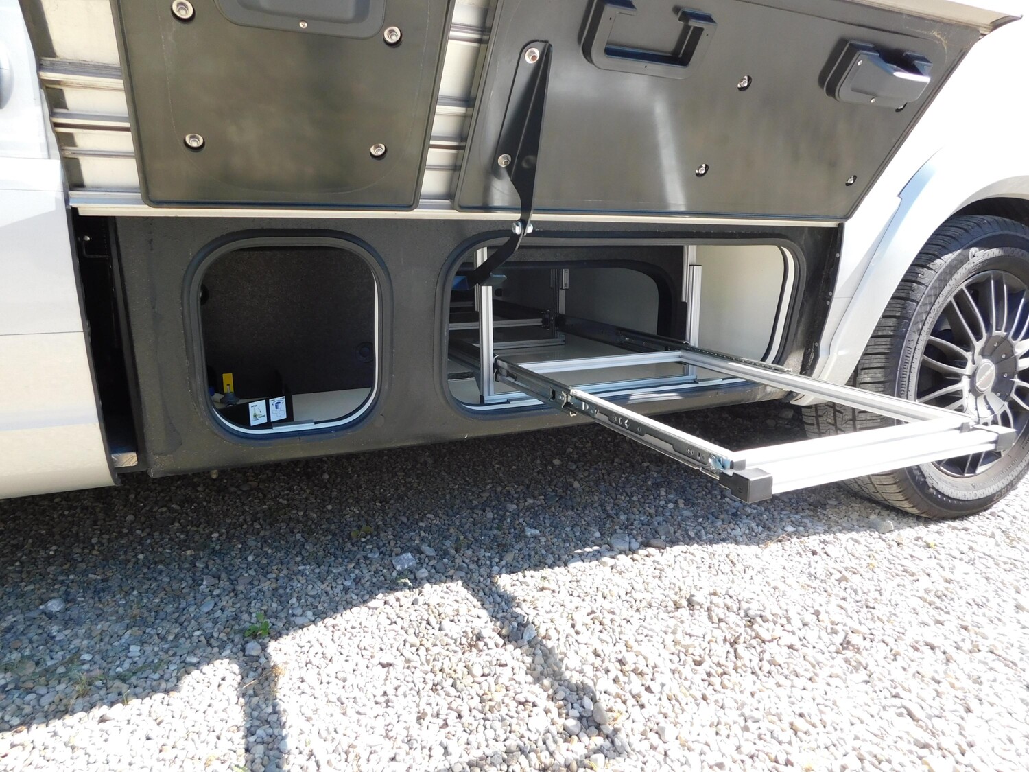 Hymer B-Klasse ML I 780 Voll-Luftfeder+Hubstützen+2xTV - Bild 7