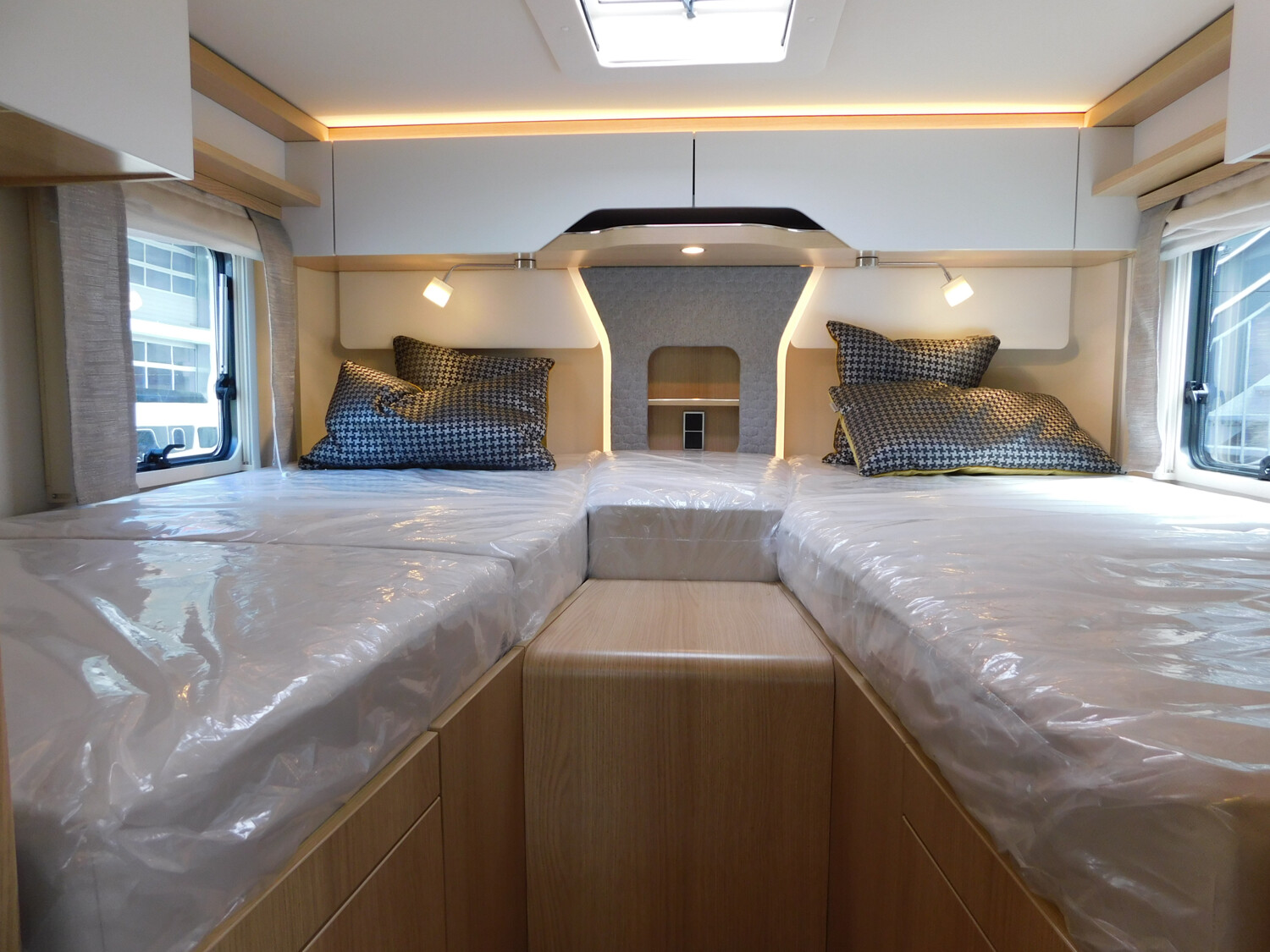 Hymer B-Klasse ML I 780 HY4, Klima, Backofen, Leder - Bild 13