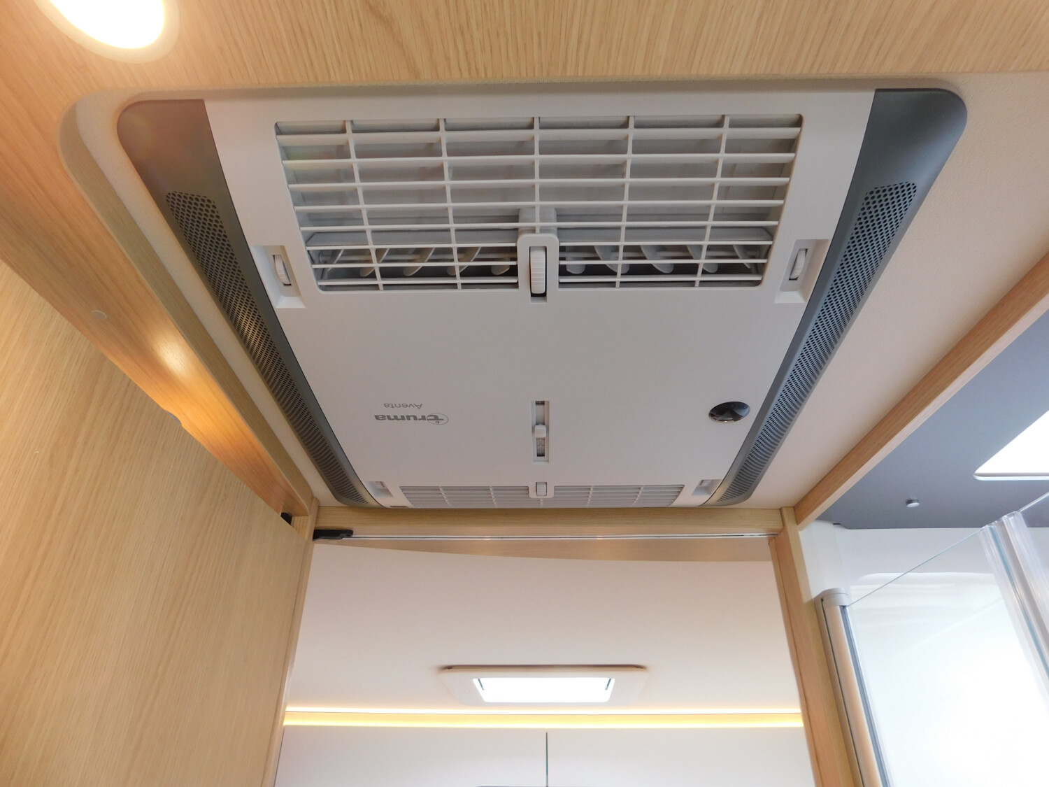 Hymer B-Klasse ML I 780 HY4, Klima, Backofen, Leder - Bild 18