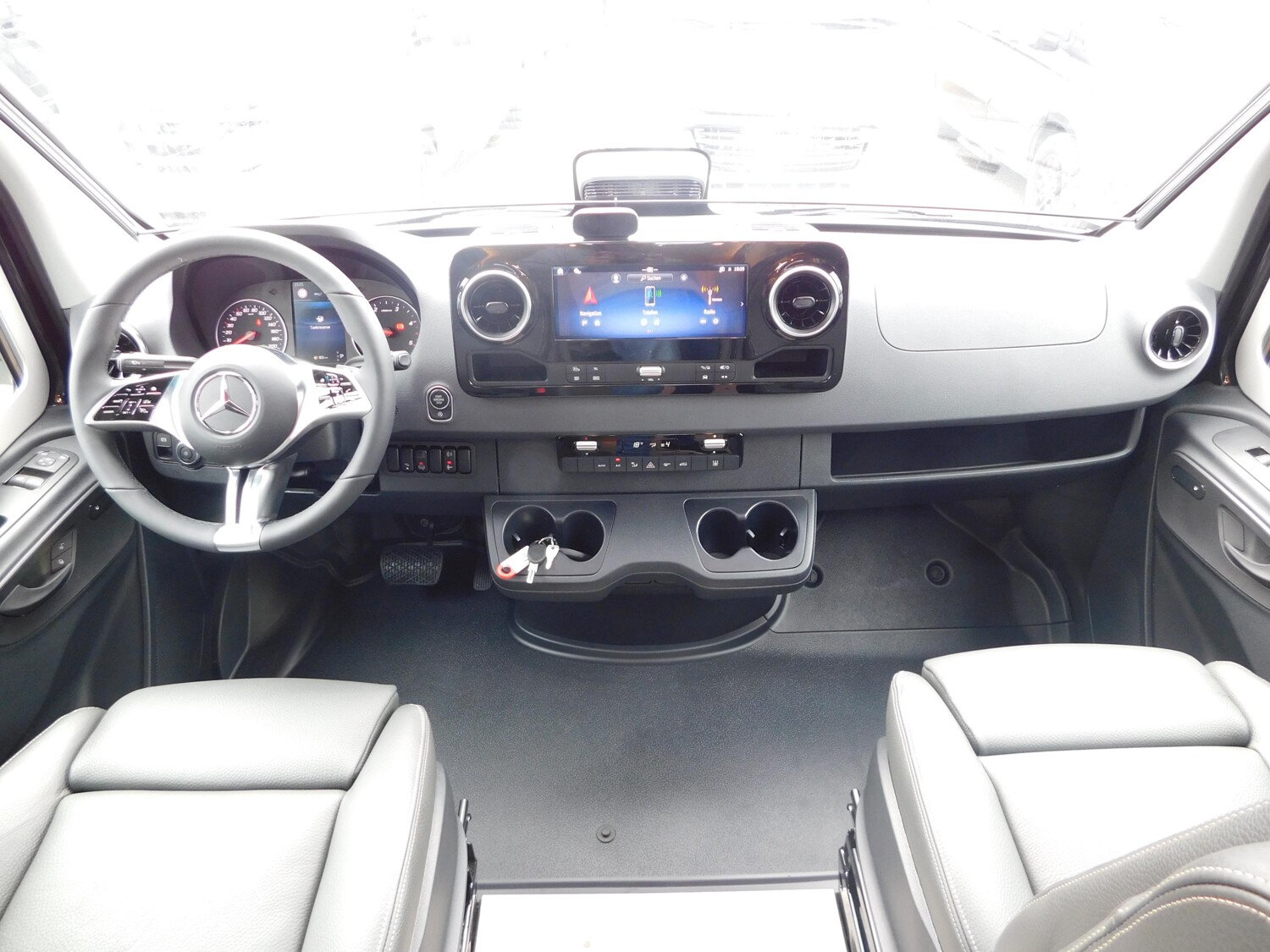 Hymer B-Klasse ML T BlackLine 780 Arktis+Lithiumpaket - Bild 7