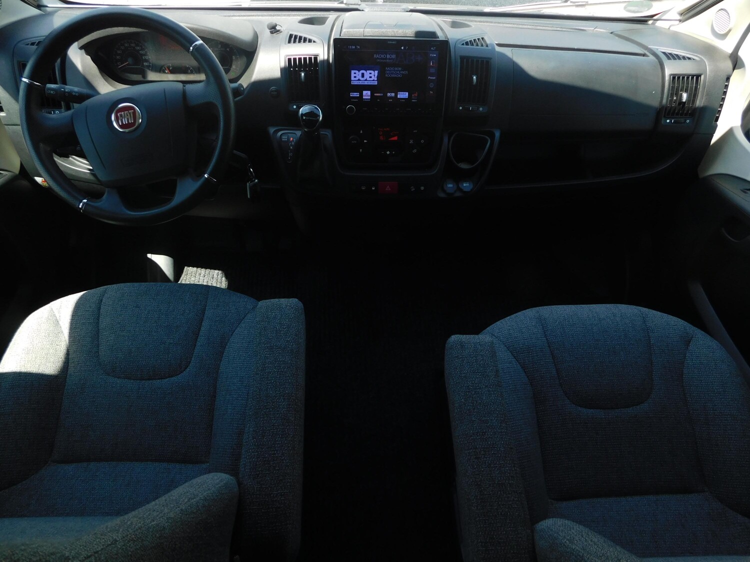 Hymer Grand Canyon Fiat Automatik+200Ah-Lithium+Solar+ - Bild 15