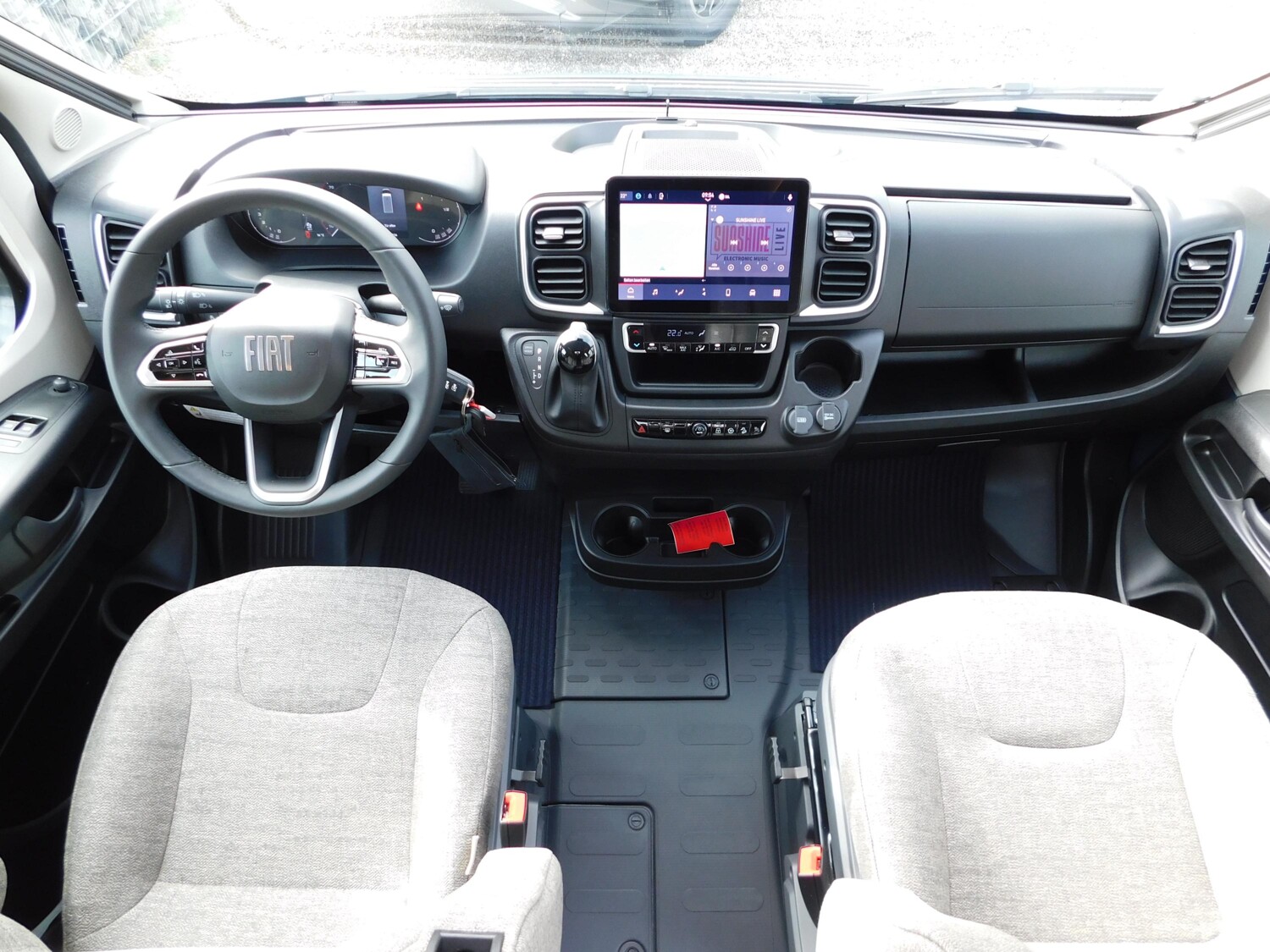 Hymer Grand Canyon Fiat Automatik+Navi/Kamera+Voll-LED - Bild 6