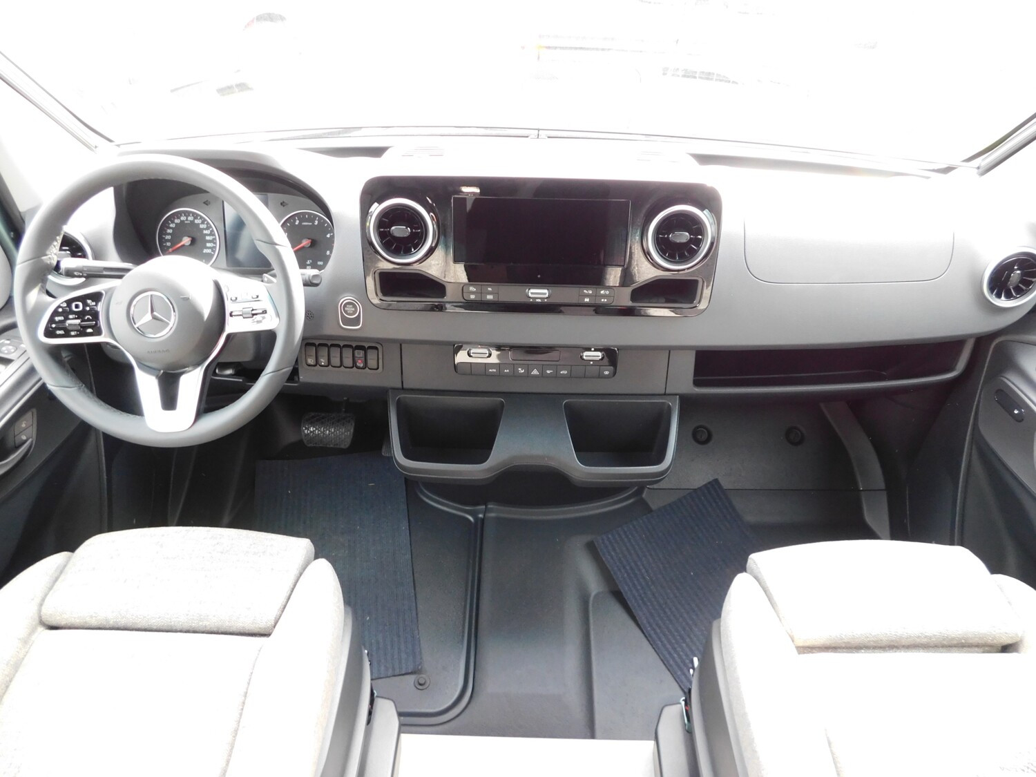 Hymer Venture S Mercedes - Hymer Reisemobil 2024 - Bild 6 Hymer Venture S Mercedes - Bild 6