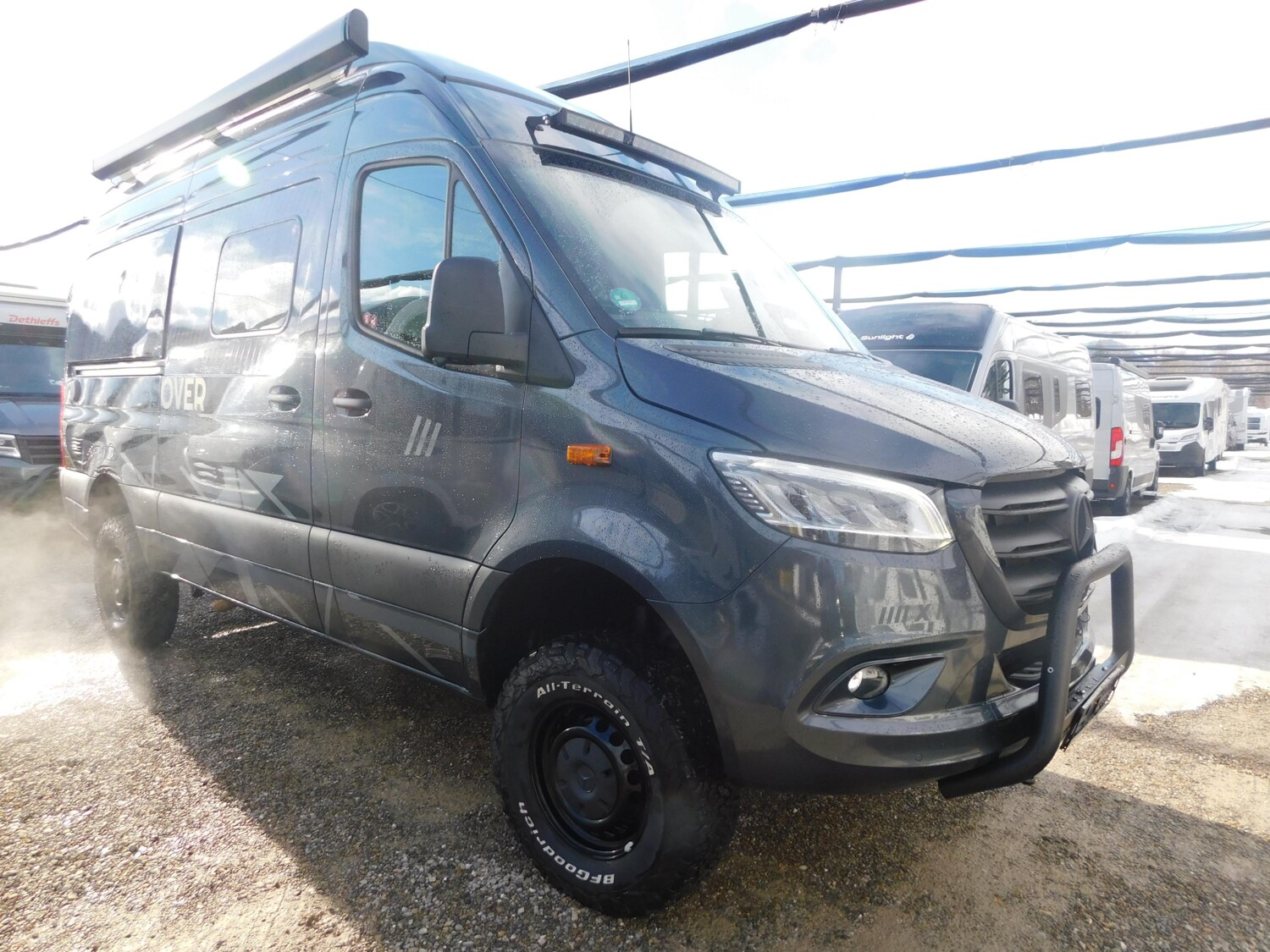 Hymer Grand Canyon S CrossOver 600 Seilwinde, Stützen - Bild 2