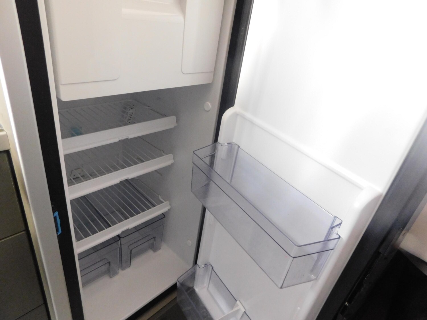 Hymer Grand Canyon S CrossOver 600 Seilwinde, Stützen - Bild 9