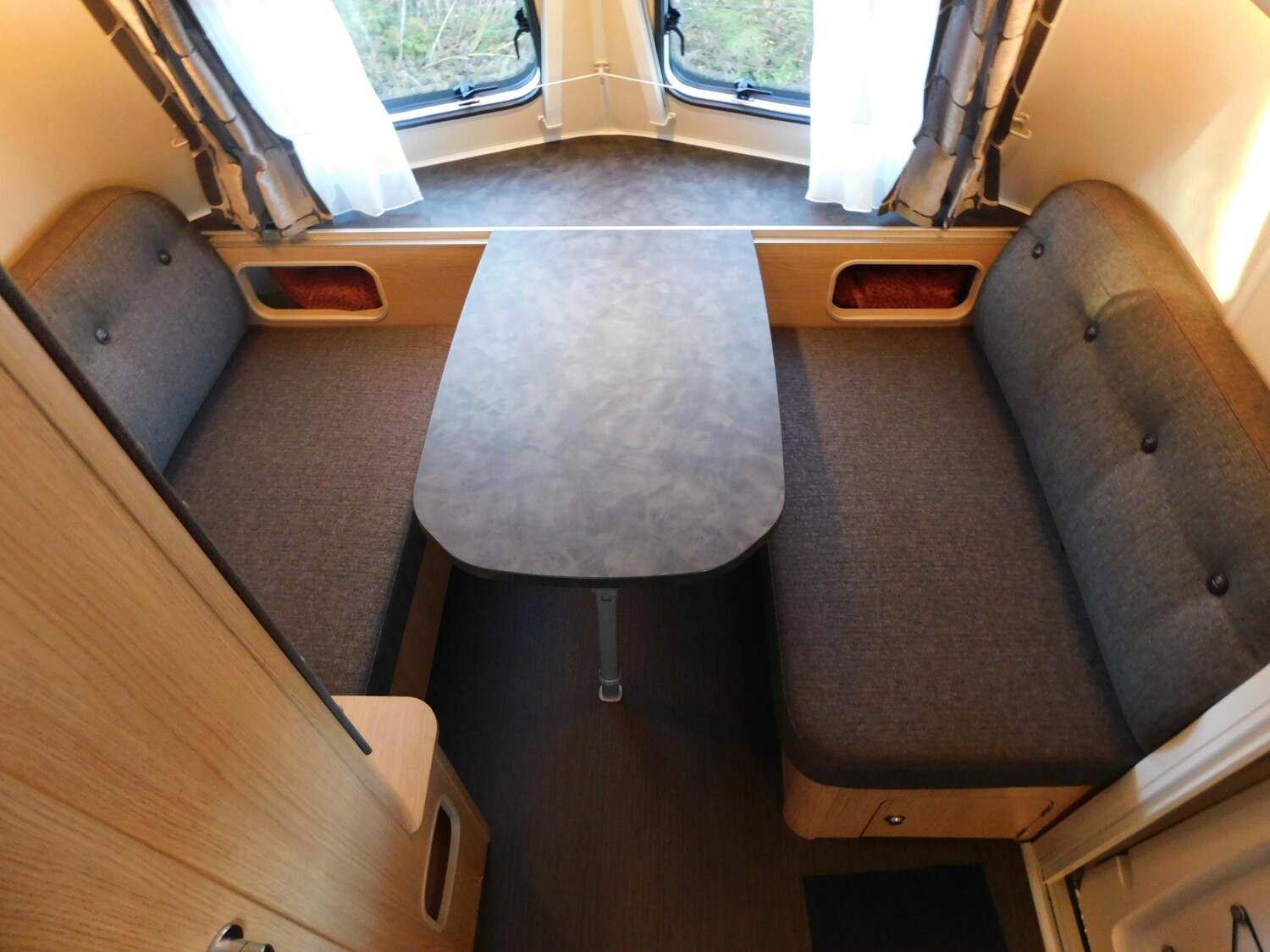 Hymer Eriba Touring 60 EDITION Troll 530 Mover+Markise - Bild 15