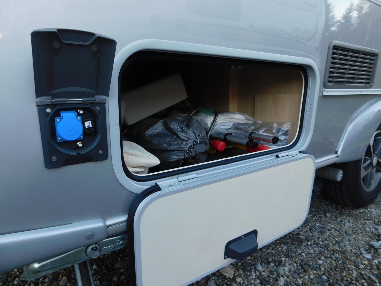 Hymer Eriba Touring 60 EDITION Troll 530 Mover+Markise - Bild 5