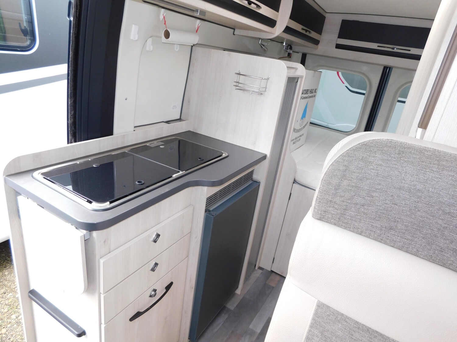 Karmann Dexter 580 Trend 300Ah Lithium,Trenntoilette,AHK - Karmann Reisemobil 2018 - Bild 11 Karmann Dexter 580 Trend 300Ah Lithium,Trenntoilette,AHK - Bild 11