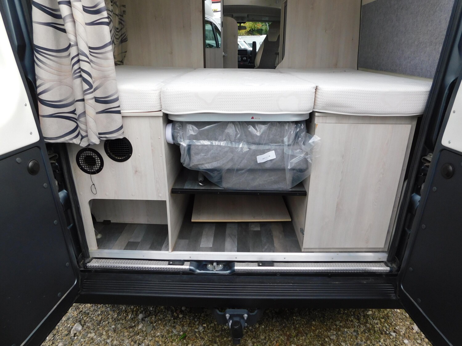 Karmann Dexter 580 Trend 300Ah Lithium,Trenntoilette,AHK - Karmann Reisemobil 2018 - Bild 19 Karmann Dexter 580 Trend 300Ah Lithium,Trenntoilette,AHK - Bild 19