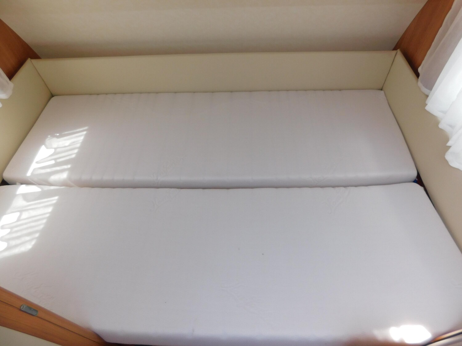 Knaus Sport 420 QD 1300 kg,Sackmarkise,Gas-Alarm - Bild 13