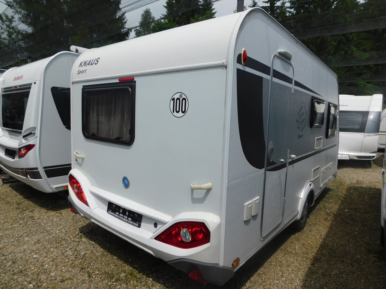 Knaus Sport 420 QD Mover, Fahrradträger, Vorzelt - Bild 3