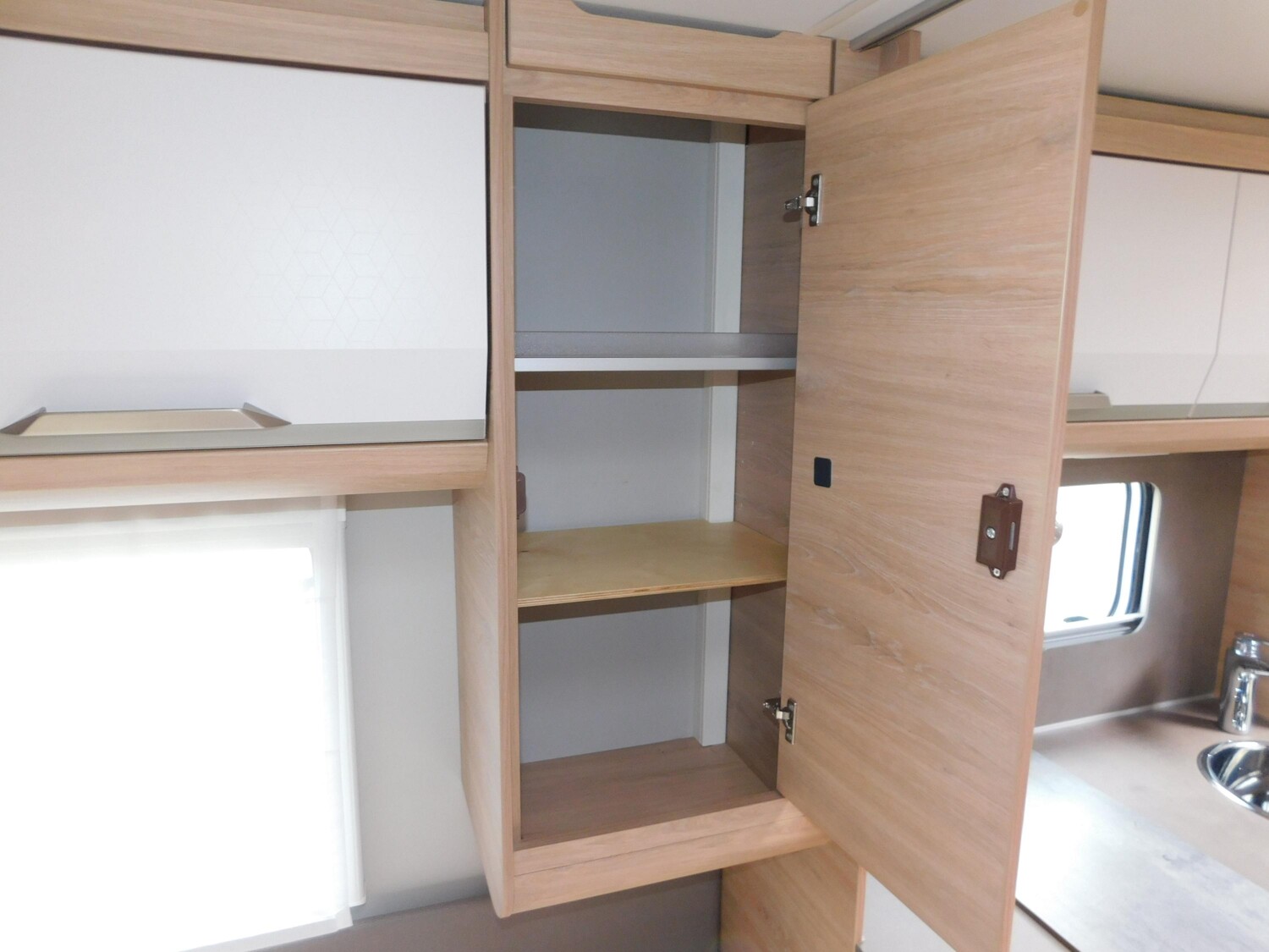Knaus Südwind 60 YEARS 460 EU E-Power-Paket+Mover+ATC - Bild 19