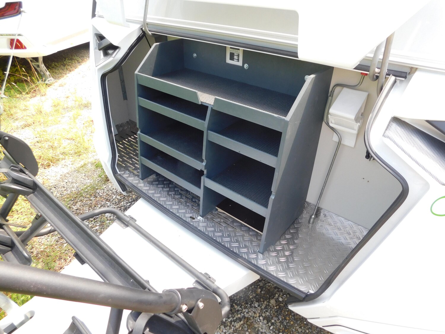 Knaus Südwind 60 YEARS 460 EU E-Power-Paket+Mover+ATC - Bild 23