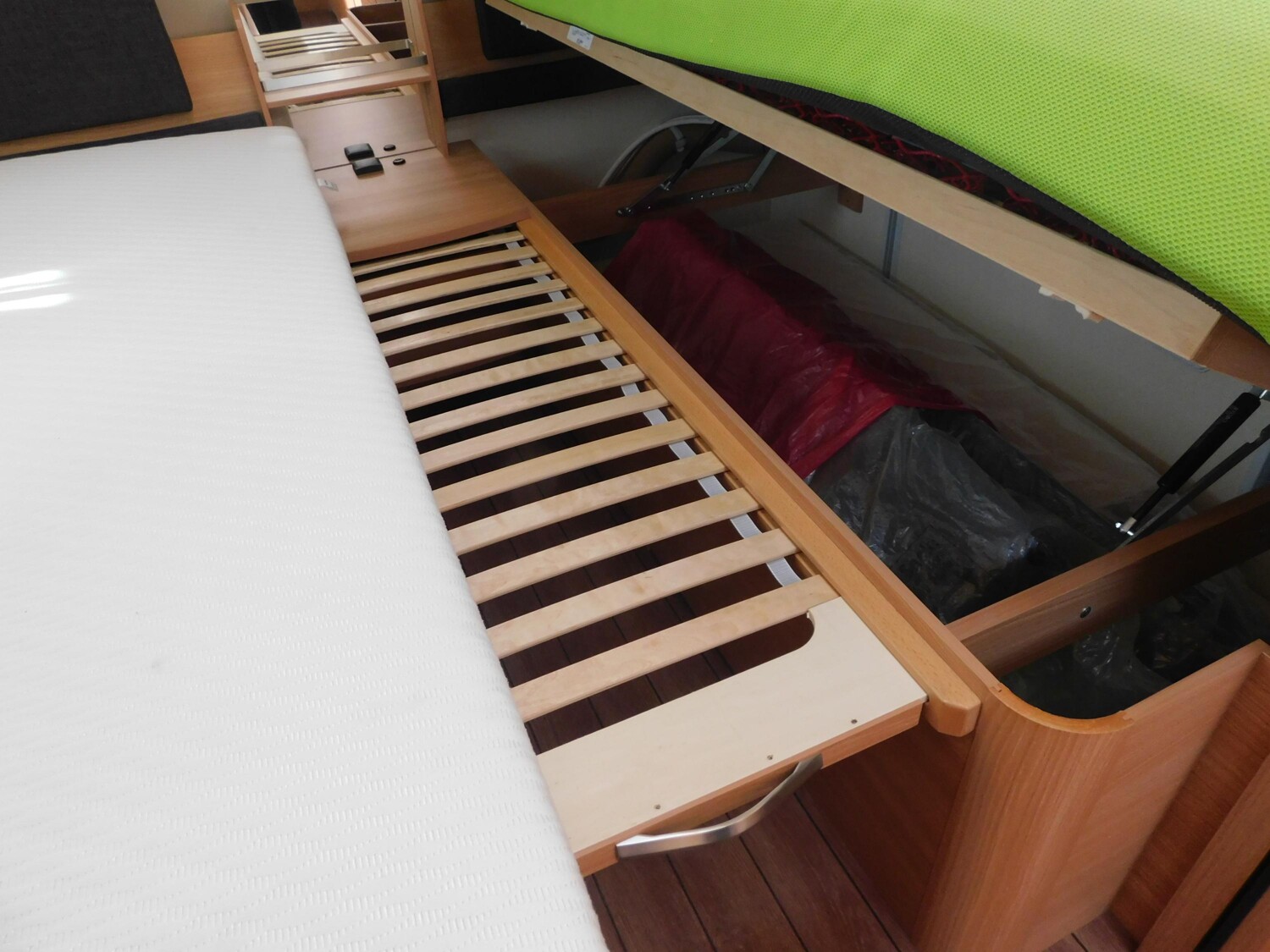 Knaus Südwind 460 EU Silver Edition Mover, Radio, uvm. - Bild 17