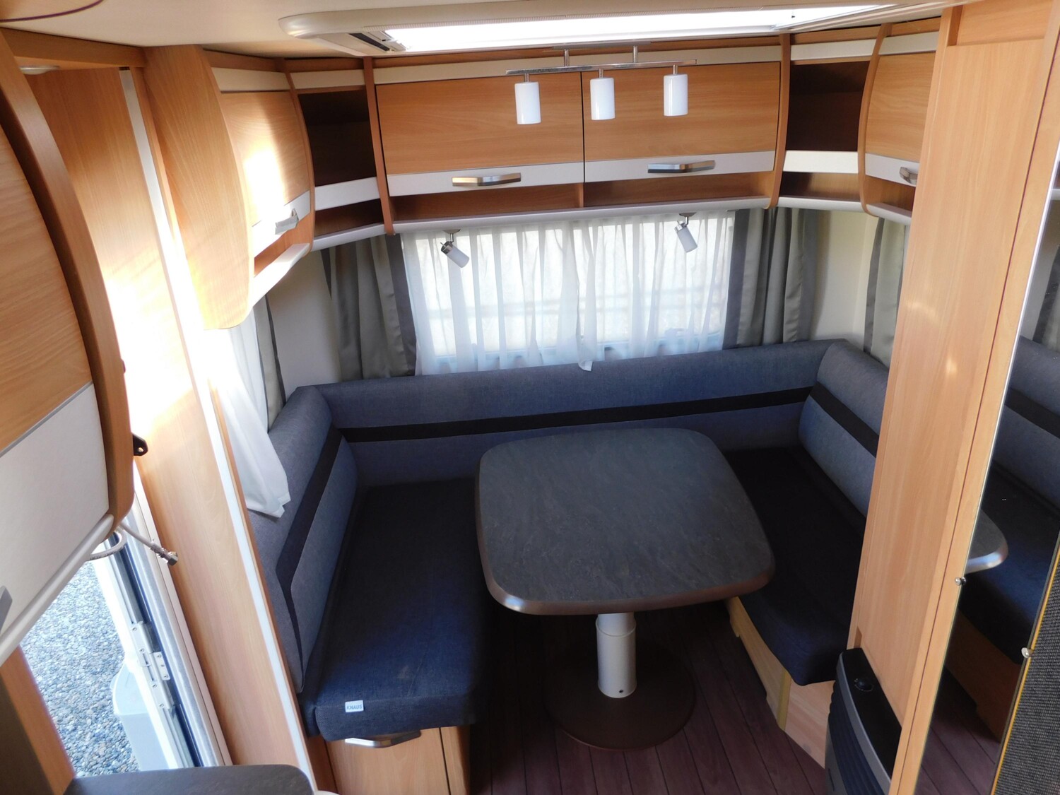 Knaus Südwind 460 EU Silver Edition Mover, Radio, uvm. - Bild 8