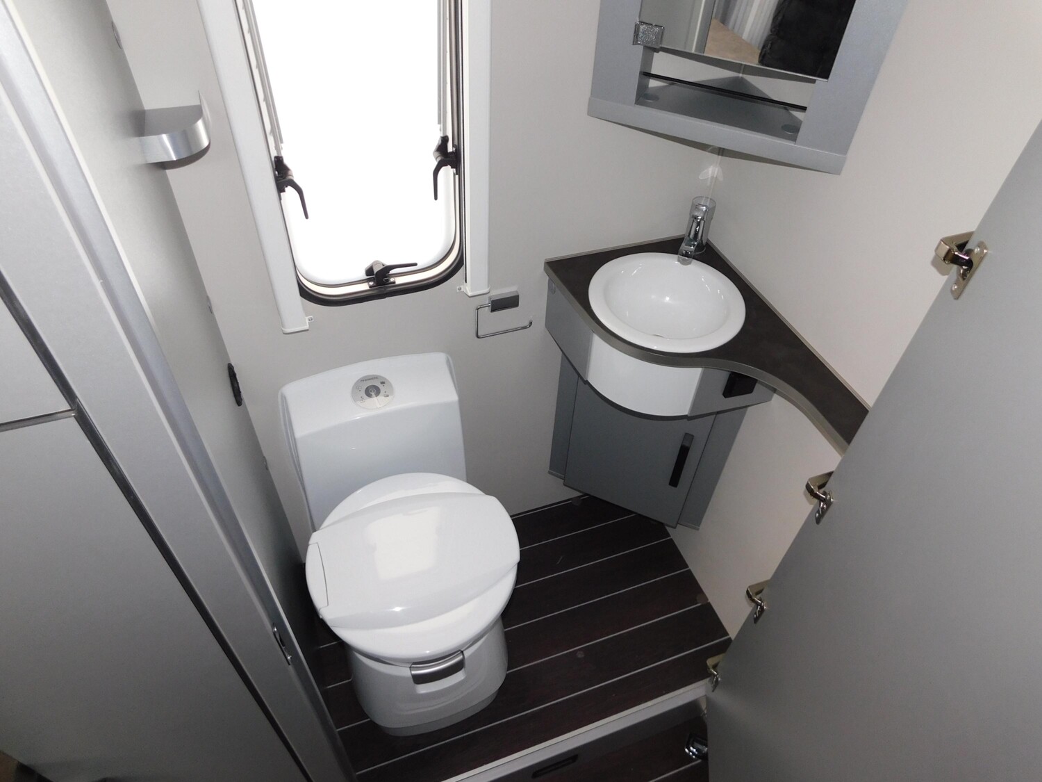 Knaus Sport & Fun 480 QL Mover, Solarpanel, 1700Kg - Bild 15