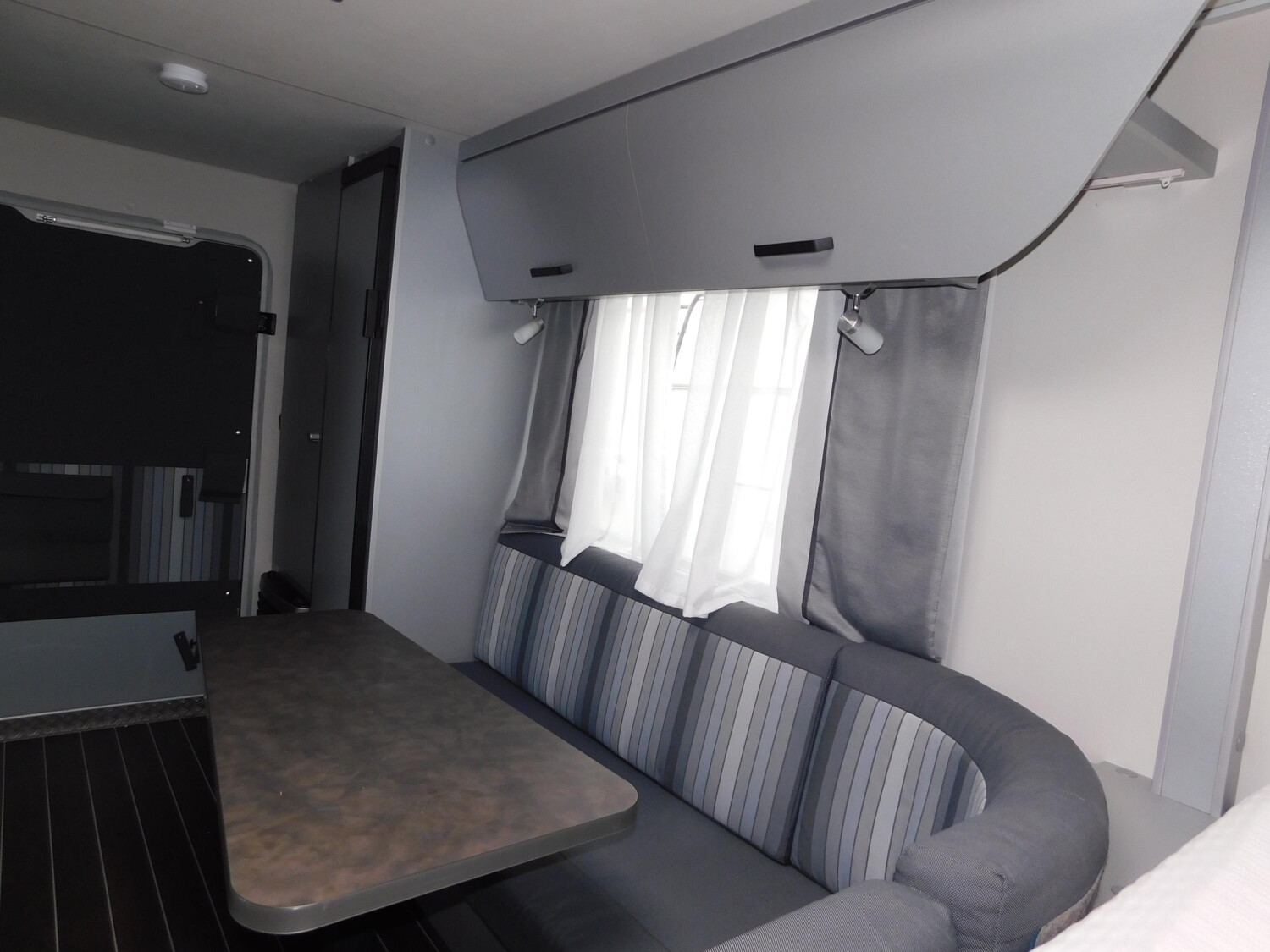 Knaus Sport & Fun 480 QL Mover, Solarpanel, 1700Kg - Bild 7