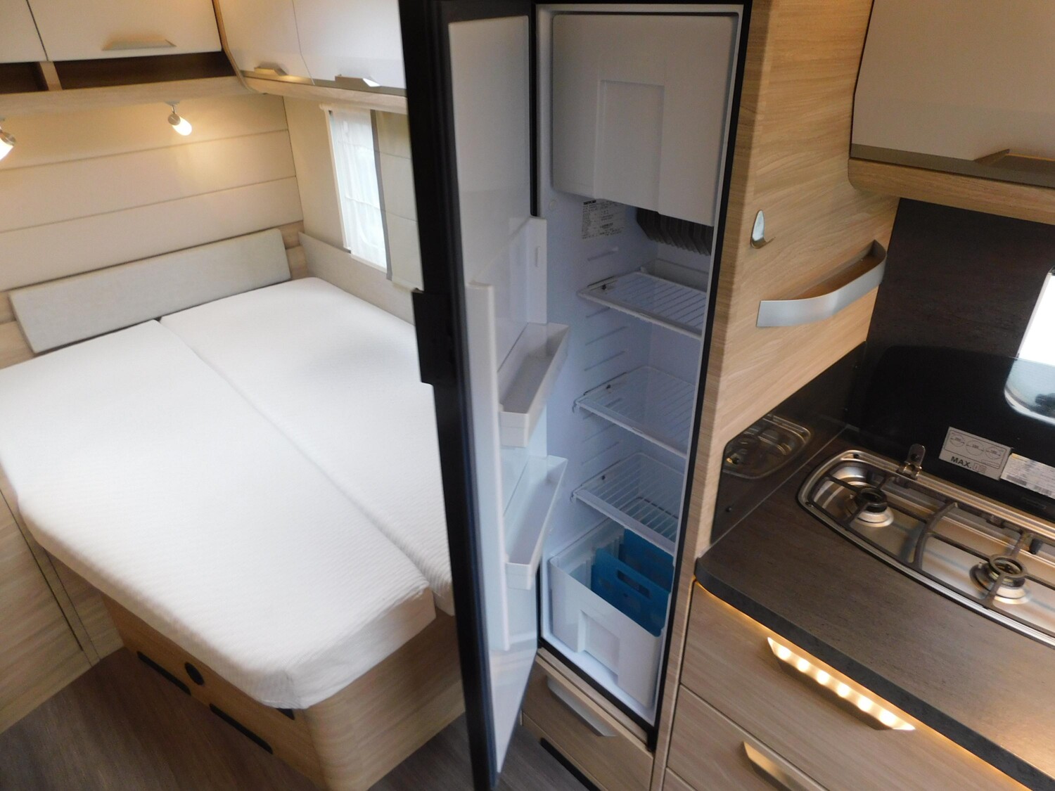 Knaus Südwind 500 UF Mover, Klima, Fußbodenheizung - Bild 13