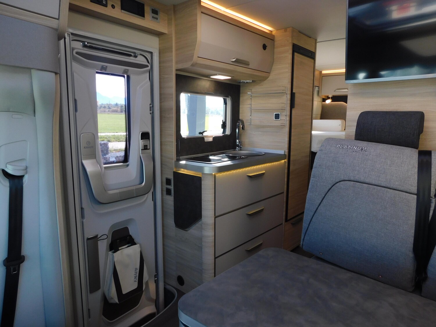 Knaus Van TI PLUS PLATINUM SELECTION 650 MEG SAT + TV - Bild 10