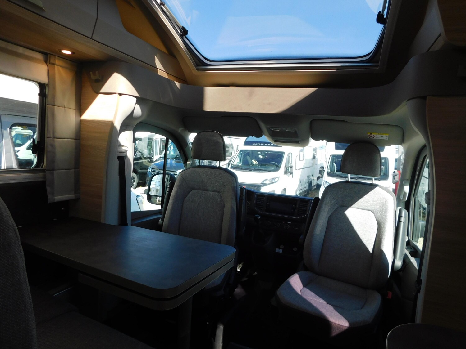 Knaus Van TI PLUS PLATINUM SELECTION 650 MEG SAT + TV - Bild 13