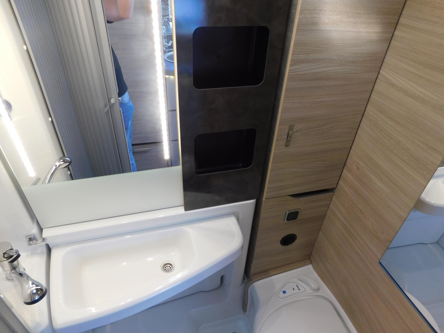 Knaus Van TI PLUS PLATINUM SELECTION 650 MEG SAT + TV - Bild 22