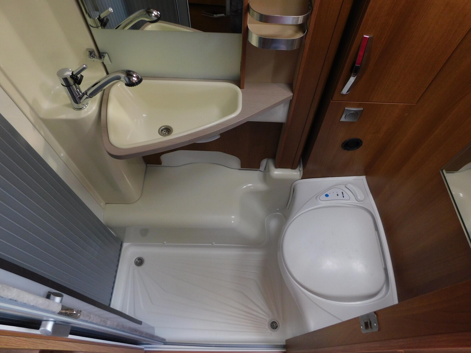 Knaus Van TI 650 MEG Platinum Selection AHK+Klima+DuoC - Bild 12
