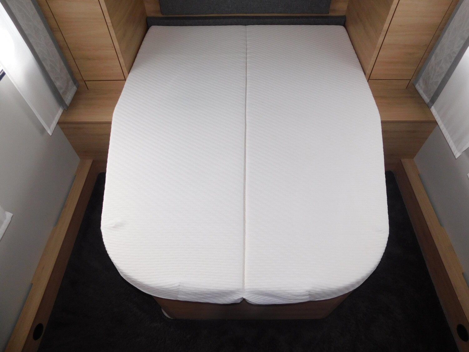 Knaus Südwind 60 YEARS 650 UX 60-Years, Mover, Markise - Bild 13