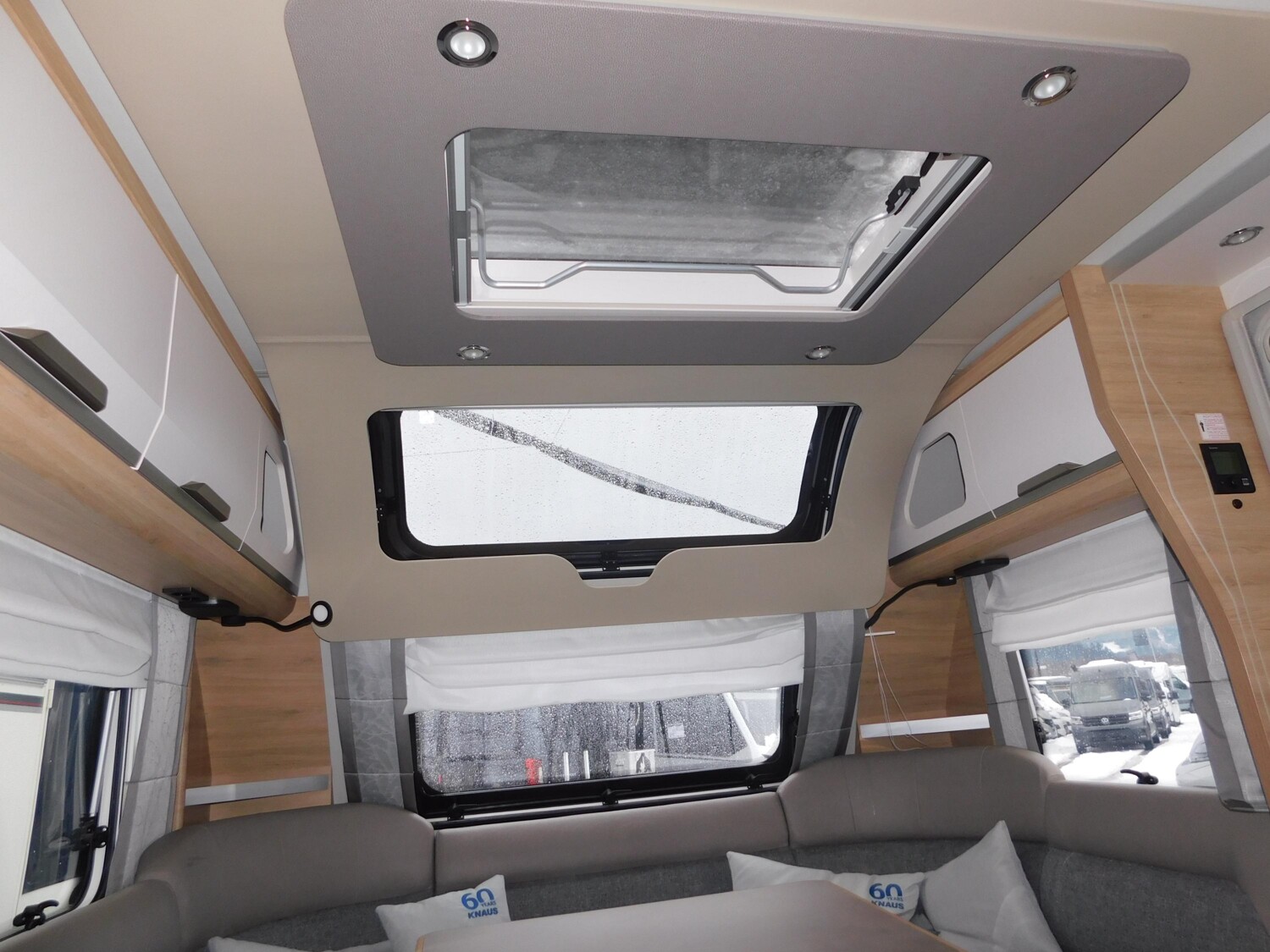 Knaus Südwind 60 YEARS 650 UX 60-Years, Mover, Markise - Bild 15