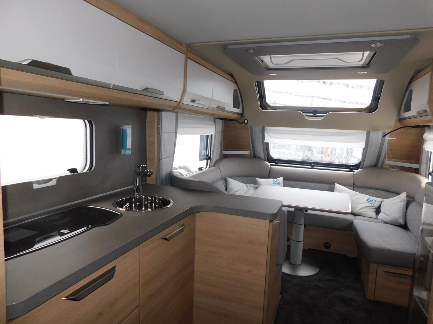 Knaus Südwind 60 YEARS 650 UX 60-Years, Mover, Markise - Bild 8