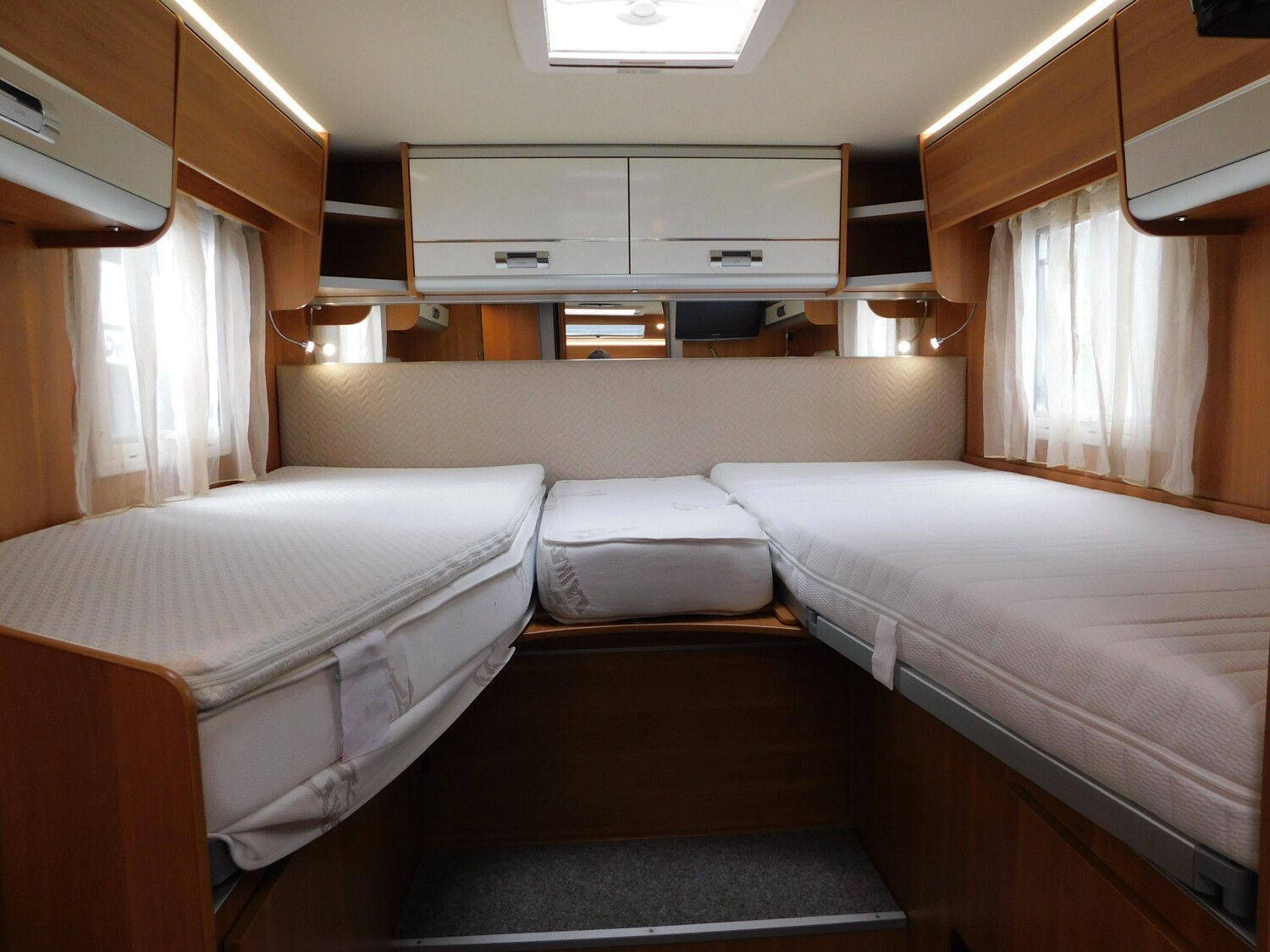 Laika Ecovip 409 Rollerträger,Luftfeder,Solar,SAT+TV - Bild 14