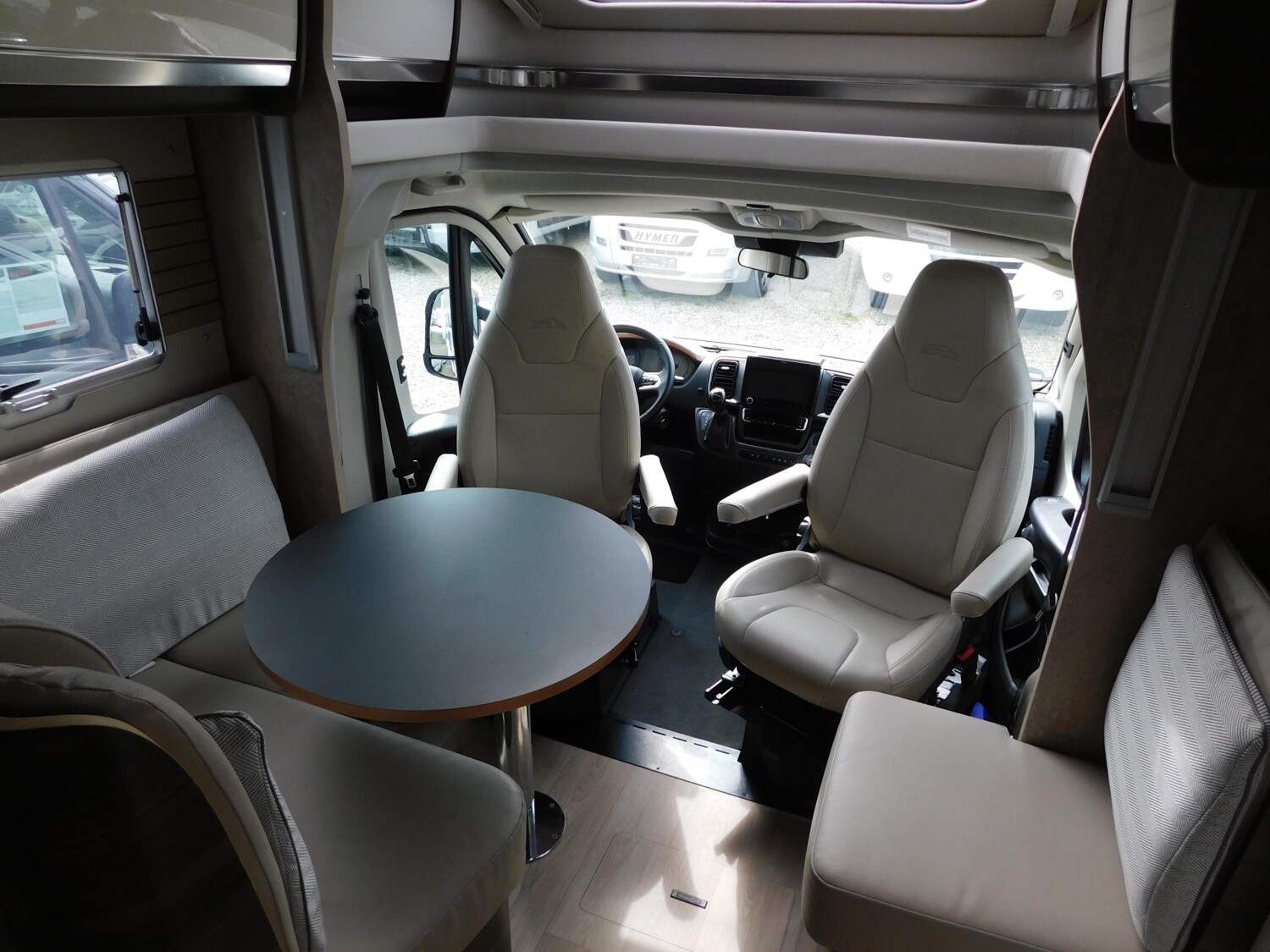Laika Ecovip L 2009 200AhLithium+Wechselrichter+Solar+ - Bild 8