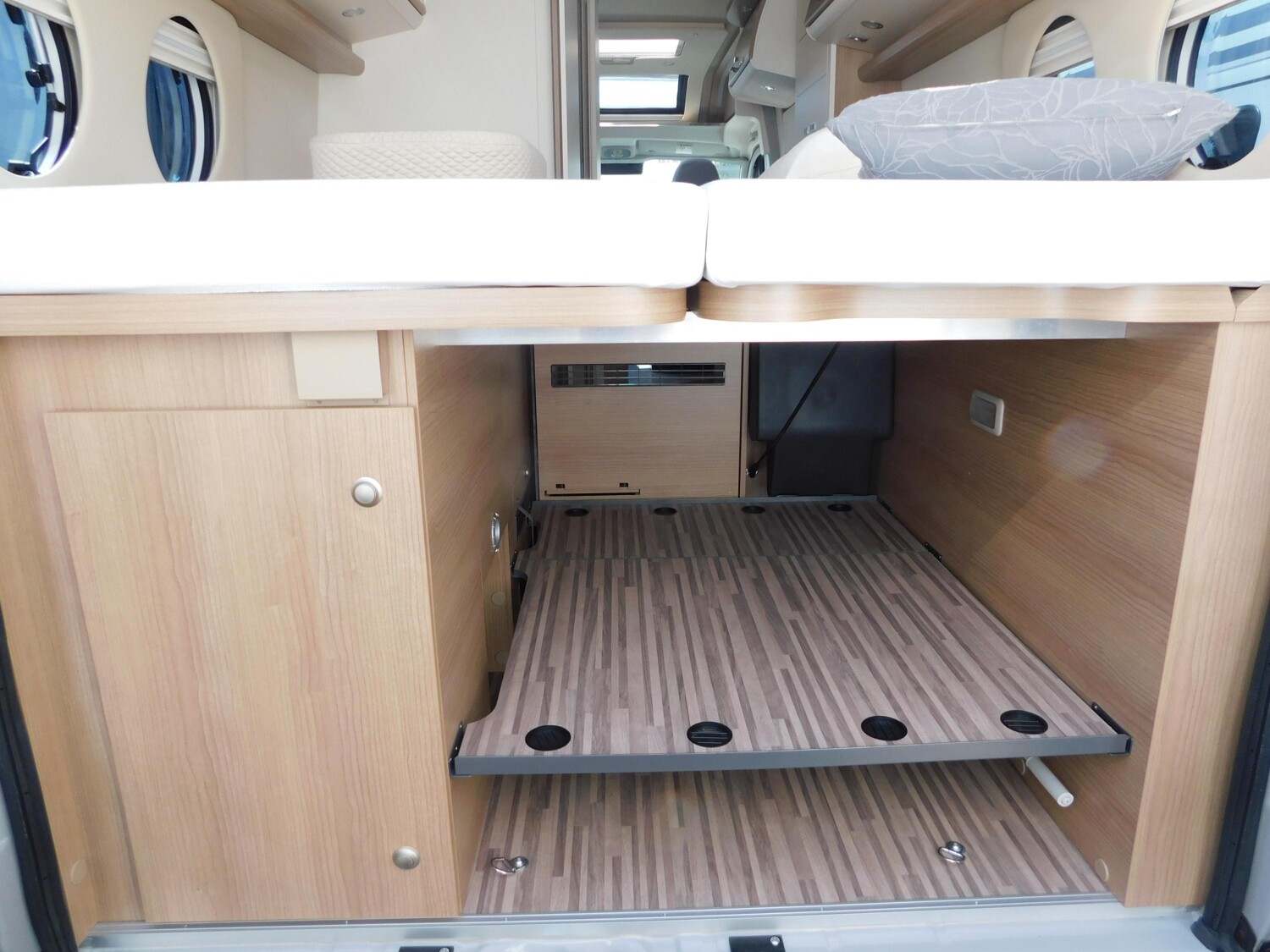 Malibu Van diversity GT skyview 640 LE K - Malibu Reisemobil 2023 - Bild 5 Malibu Van diversity GT skyview 640 LE K - Bild 5
