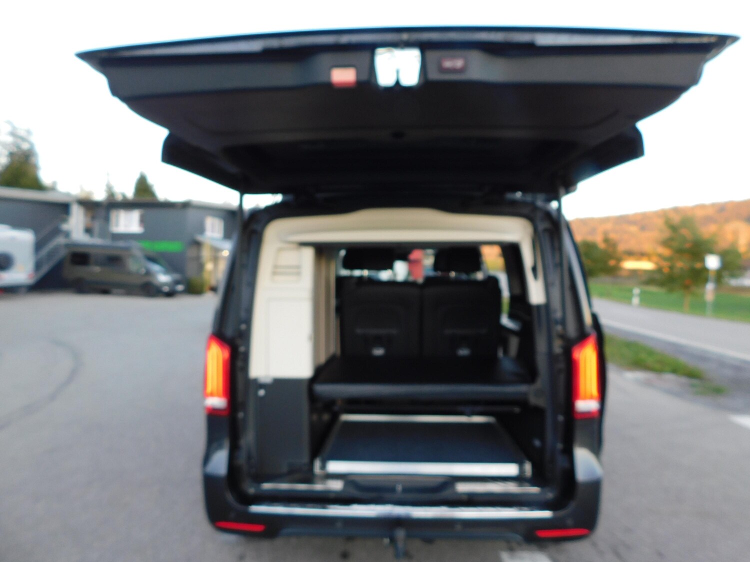 Mercedes Benz Marco Polo V 300 d 4MATIC nahezu Vollausstattung - Bild 8