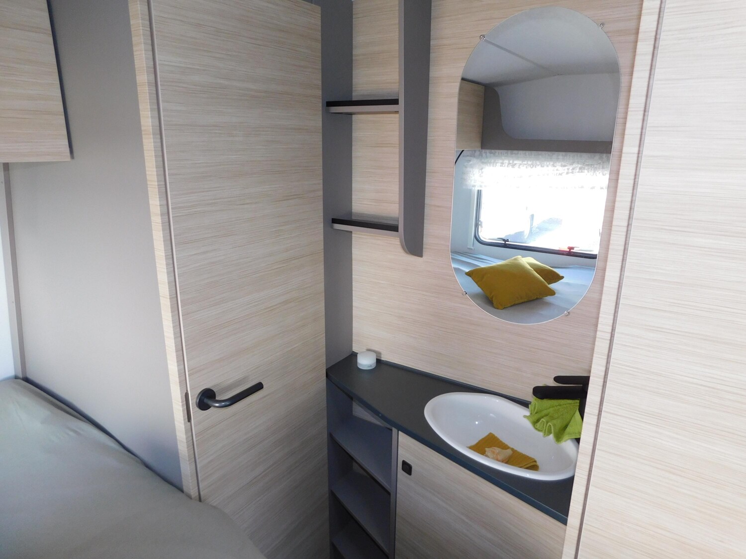 Next Next 380 - Bild 15