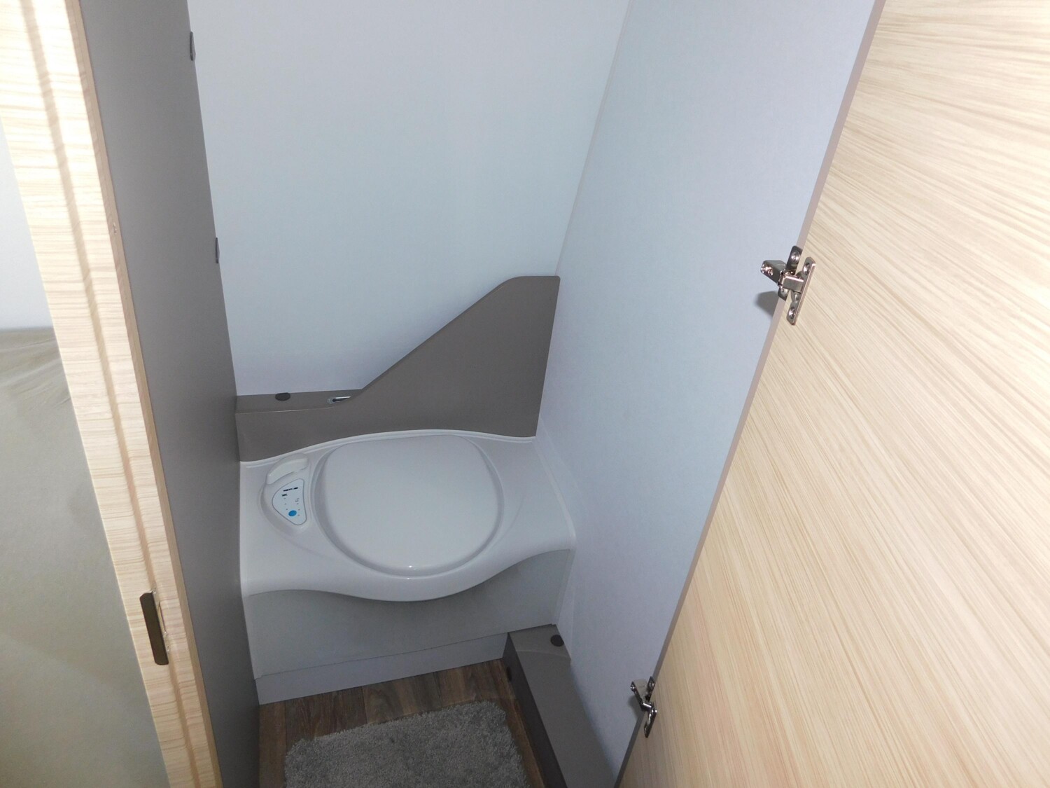 Next Next 380 - Bild 18