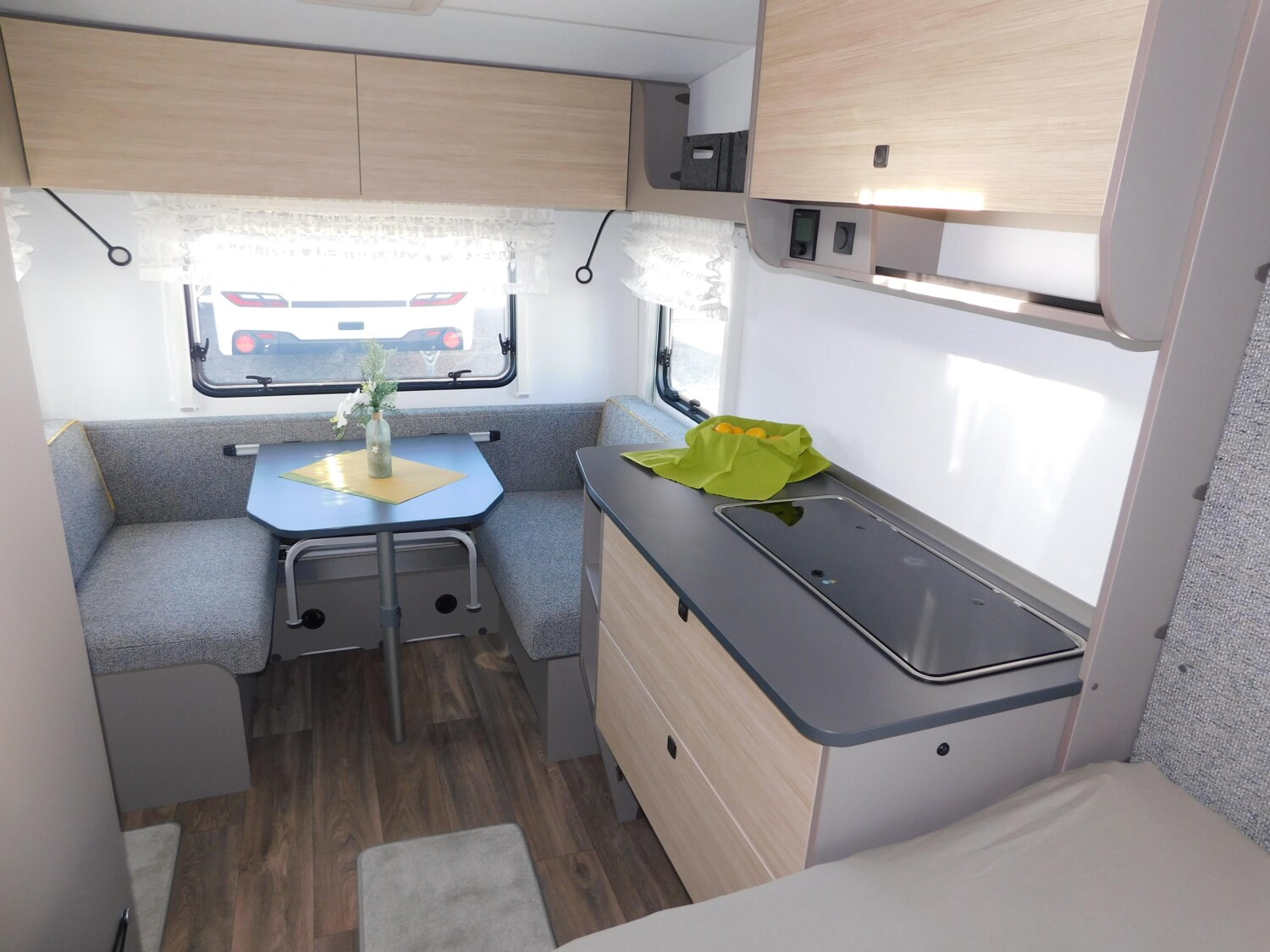 Next Next 380 - Bild 19