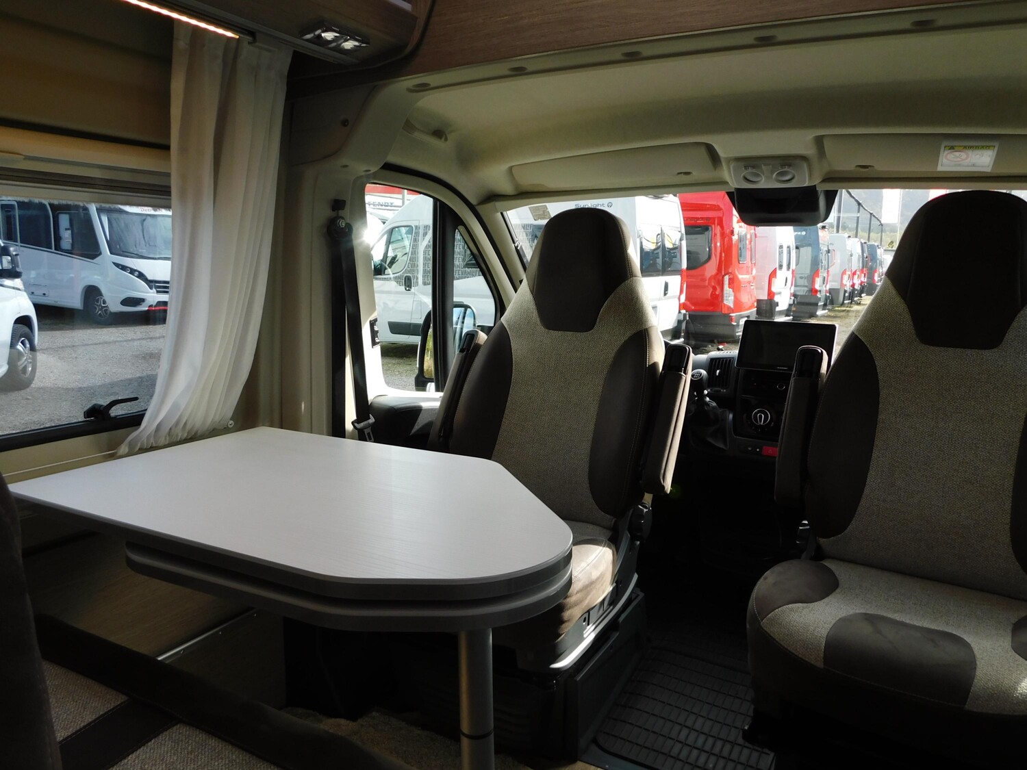 Pössl Roadcruiser XL 640 2,08m Bett, Solar, SAT+TV - Bild 13