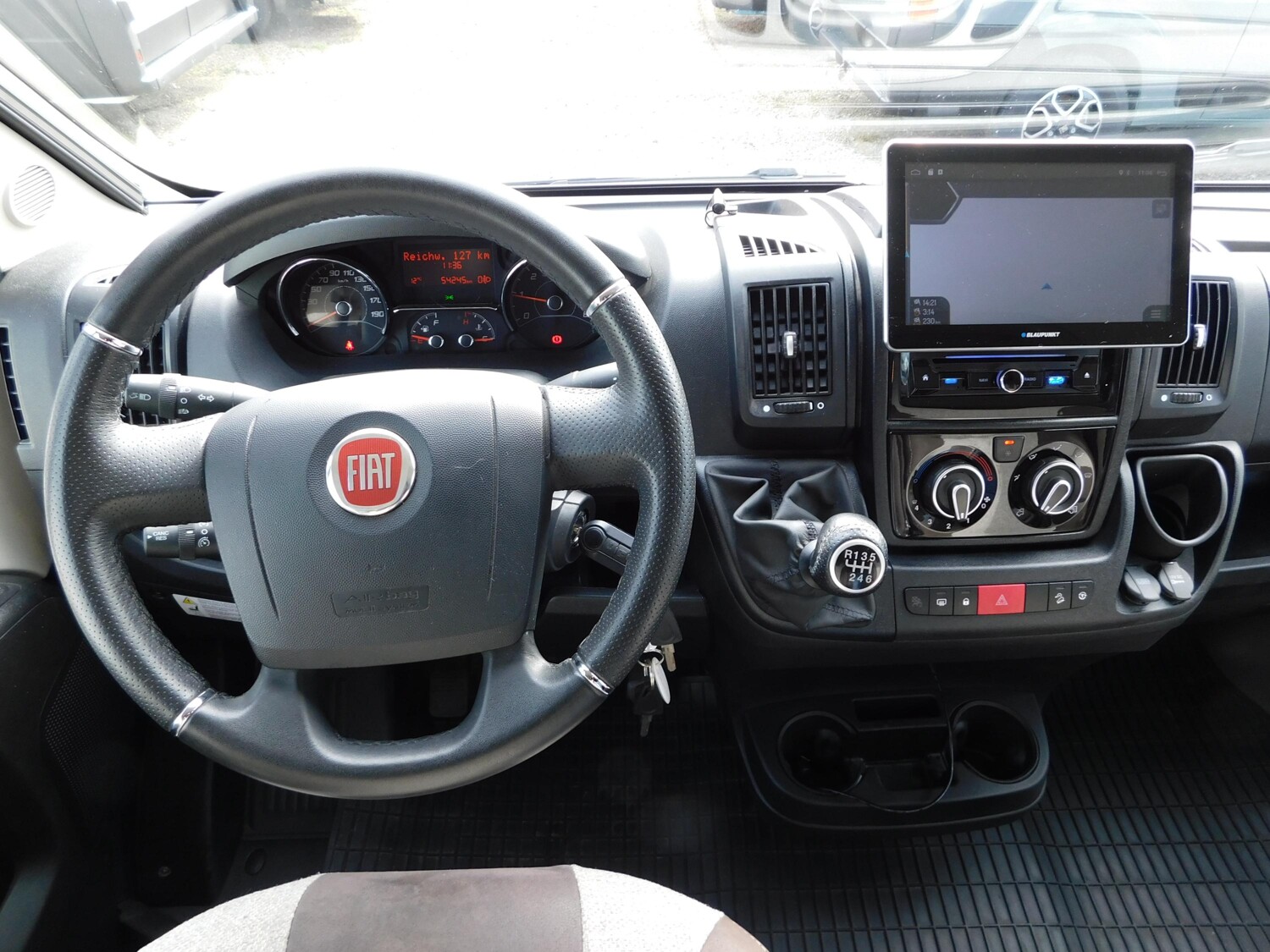 Pössl Roadcruiser XL 640 2,08m Bett, Solar, SAT+TV - Bild 7